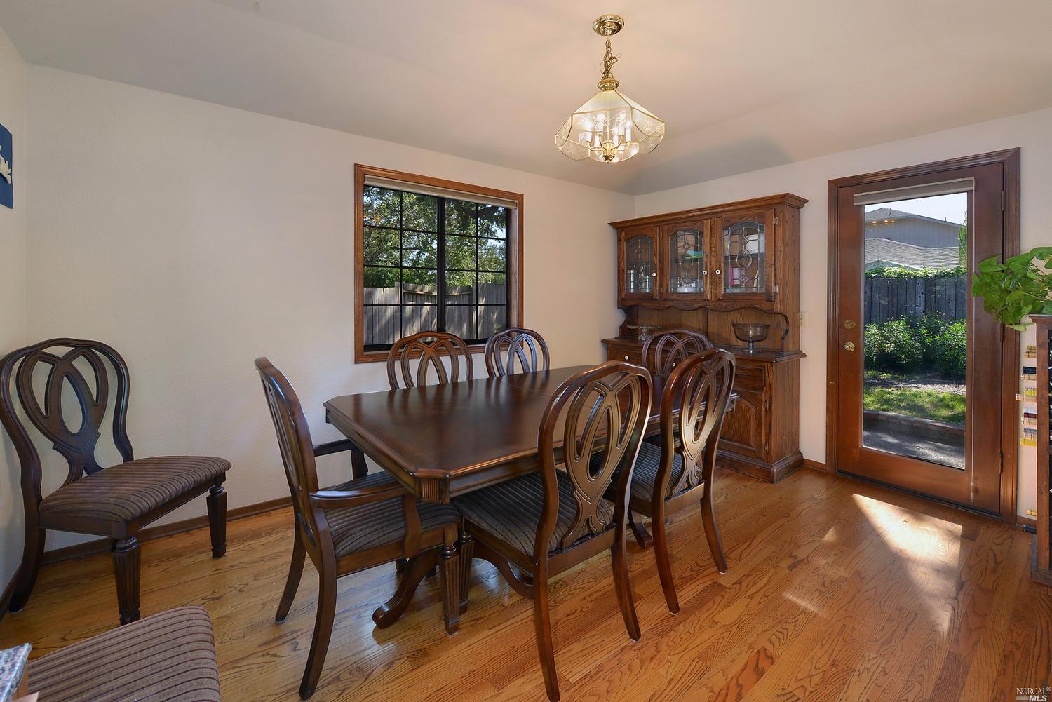 311 Alden Ct, Windsor, CA 95492 photo 10