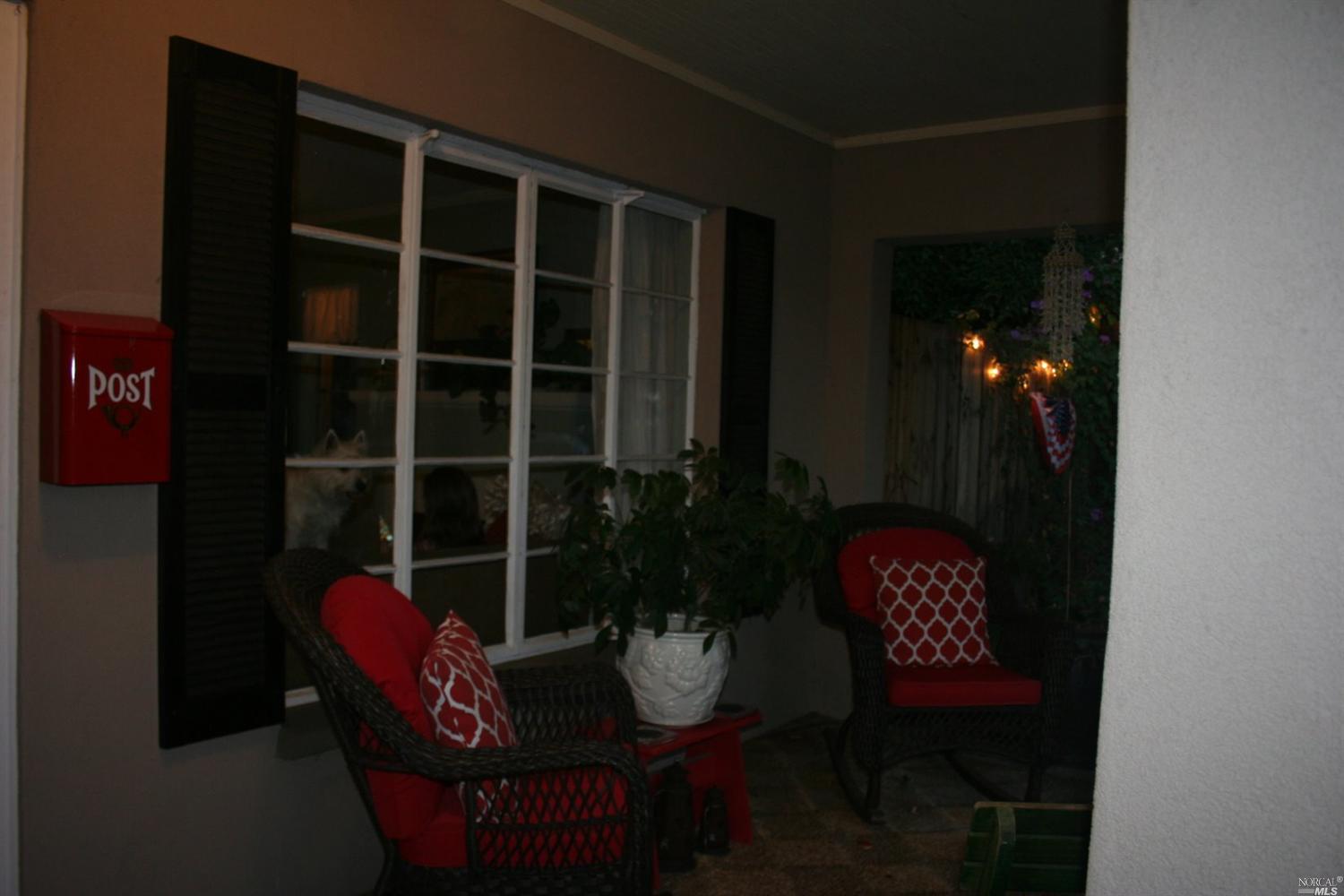 201 E L St, Benicia, CA 94510 photo 5
