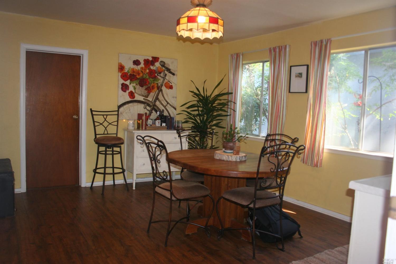 201 E L St, Benicia, CA 94510 photo 11
