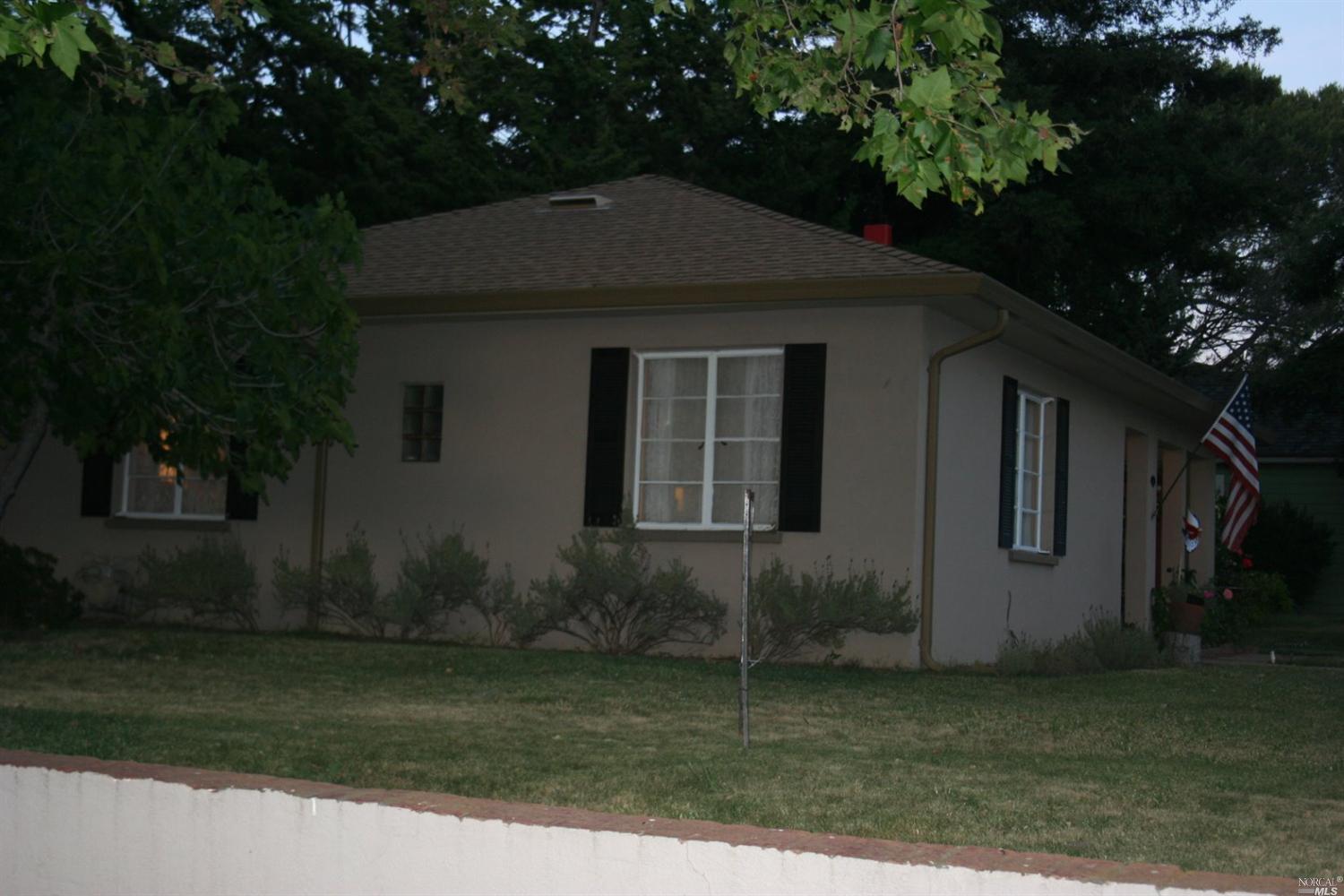 201 E L St, Benicia, CA 94510 photo 3
