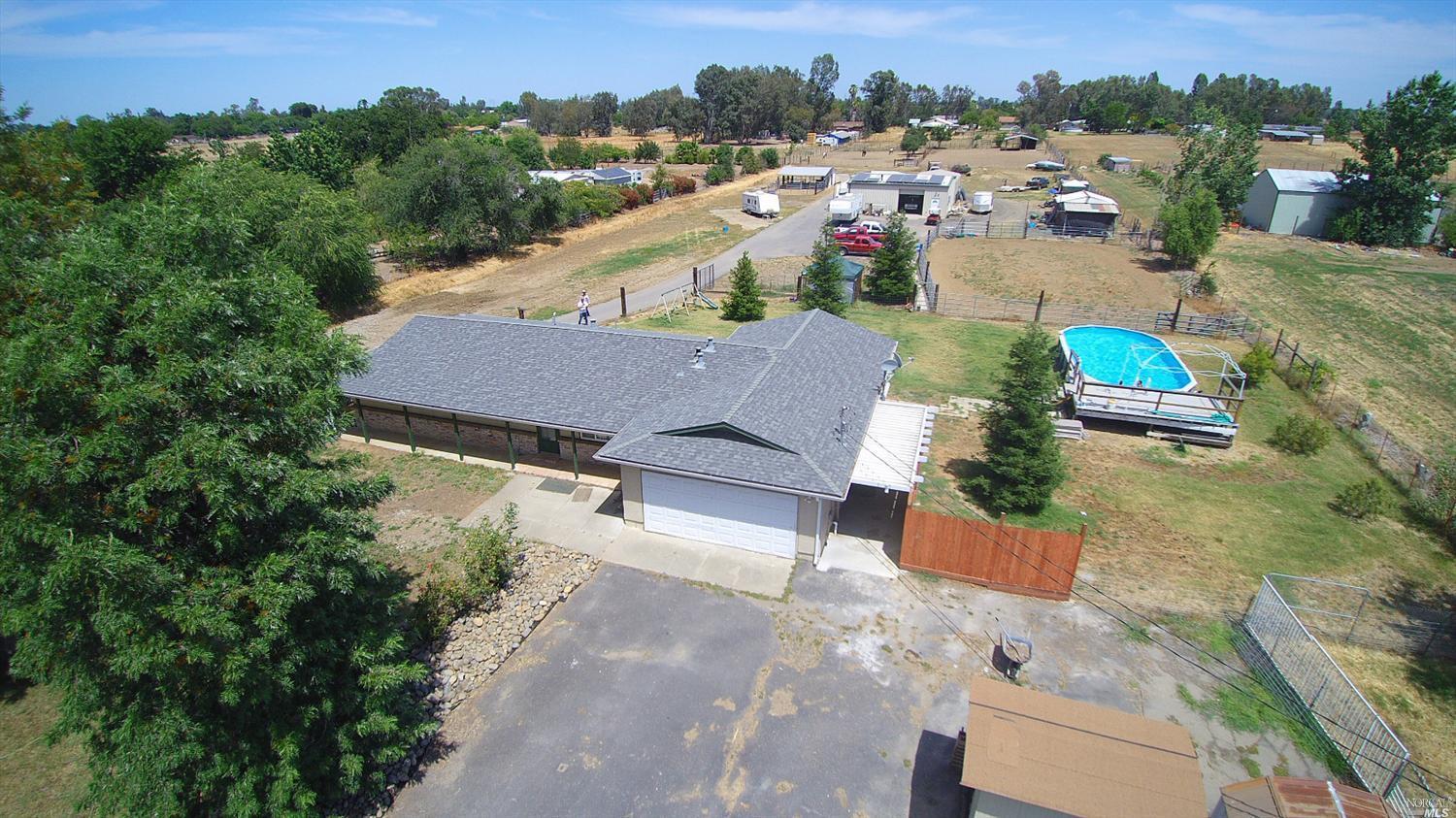 7670 Maverick Ln, Vacaville, CA 95688 photo 1