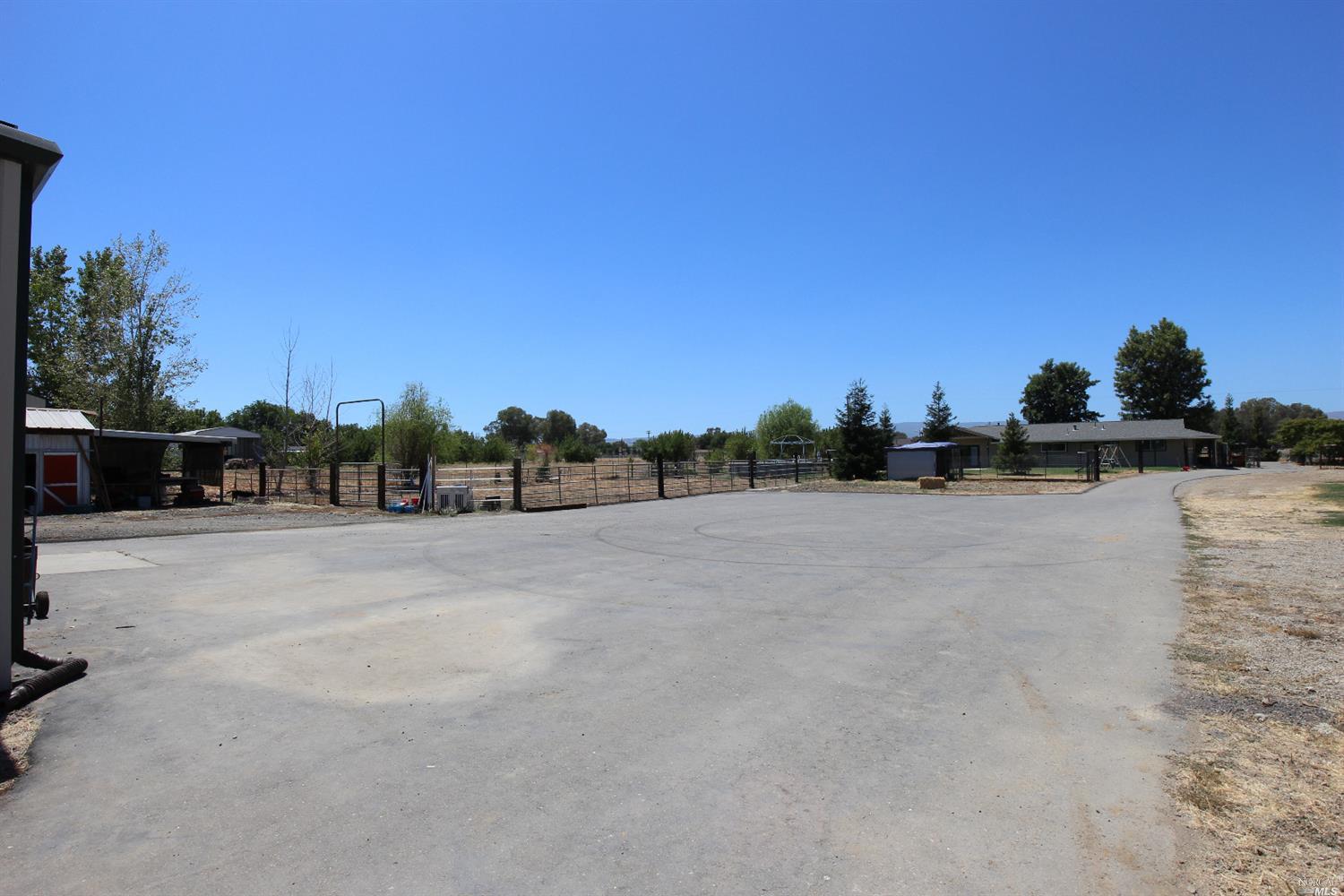 7670 Maverick Ln, Vacaville, CA 95688 photo 21