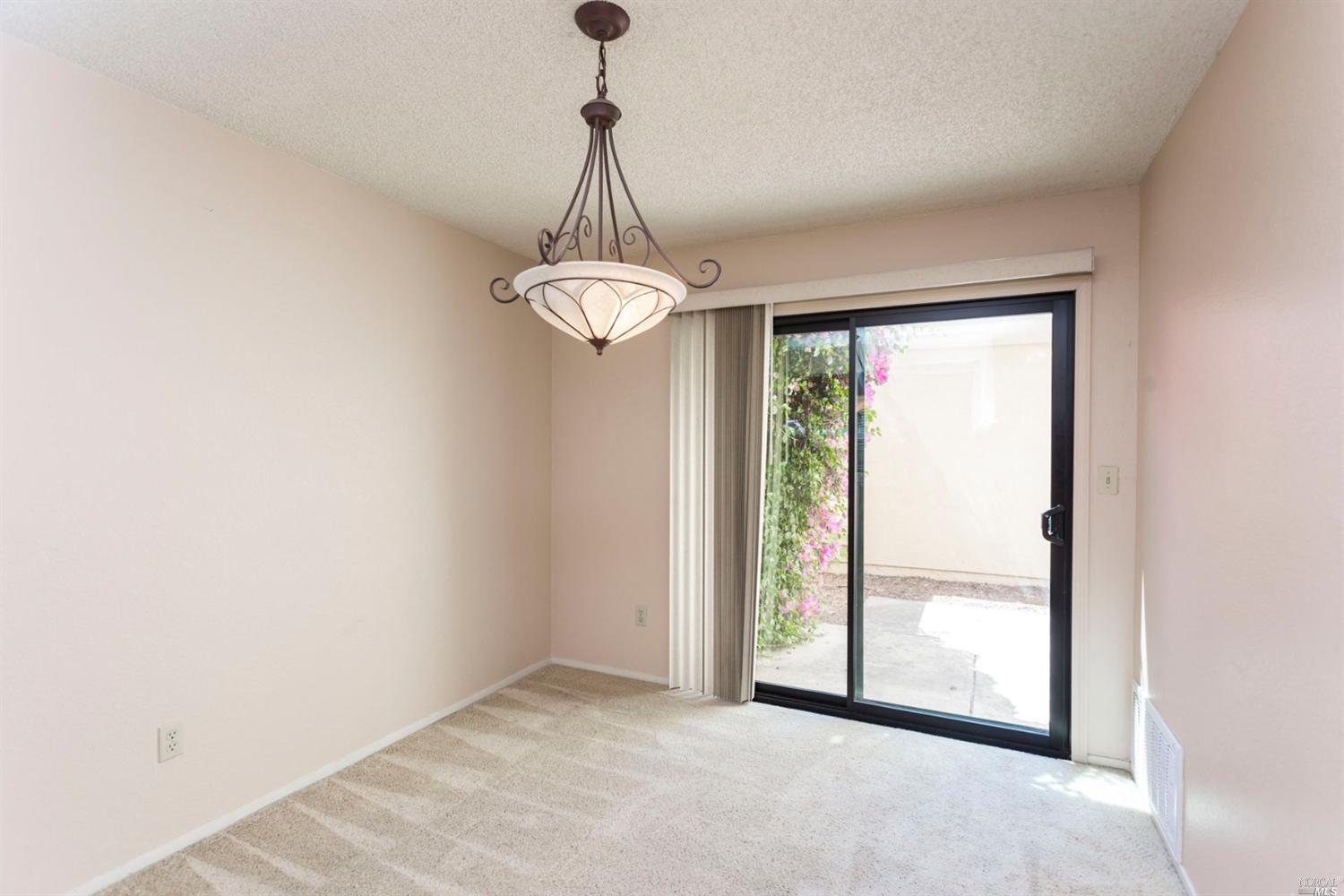 79 Del Prado Cir, Fairfield, CA 94533 photo 9