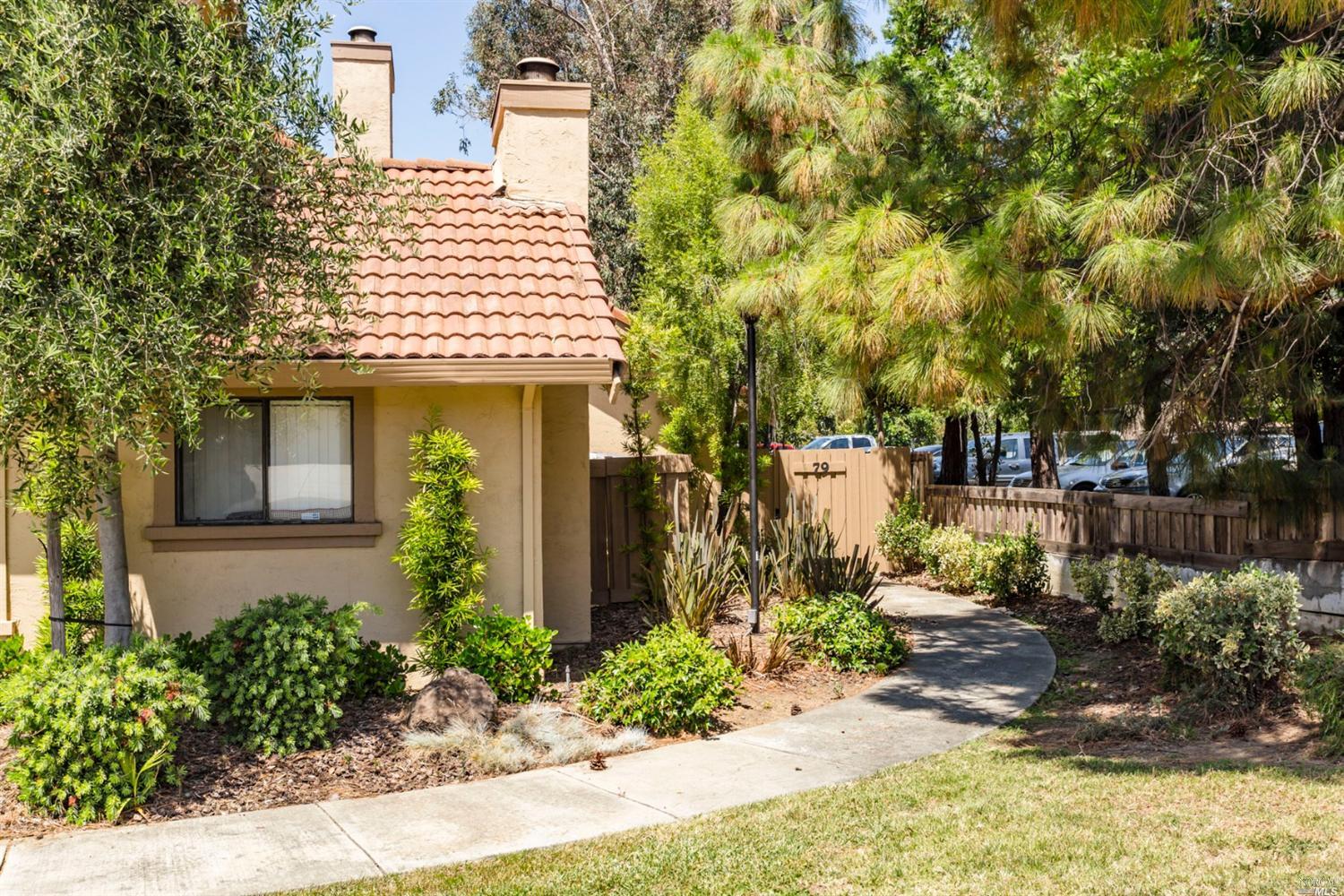 79 Del Prado Cir, Fairfield, CA 94533 photo 1
