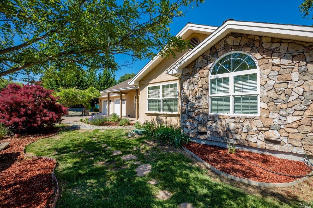 703 Coast St, Willits, CA 95490 photo 1