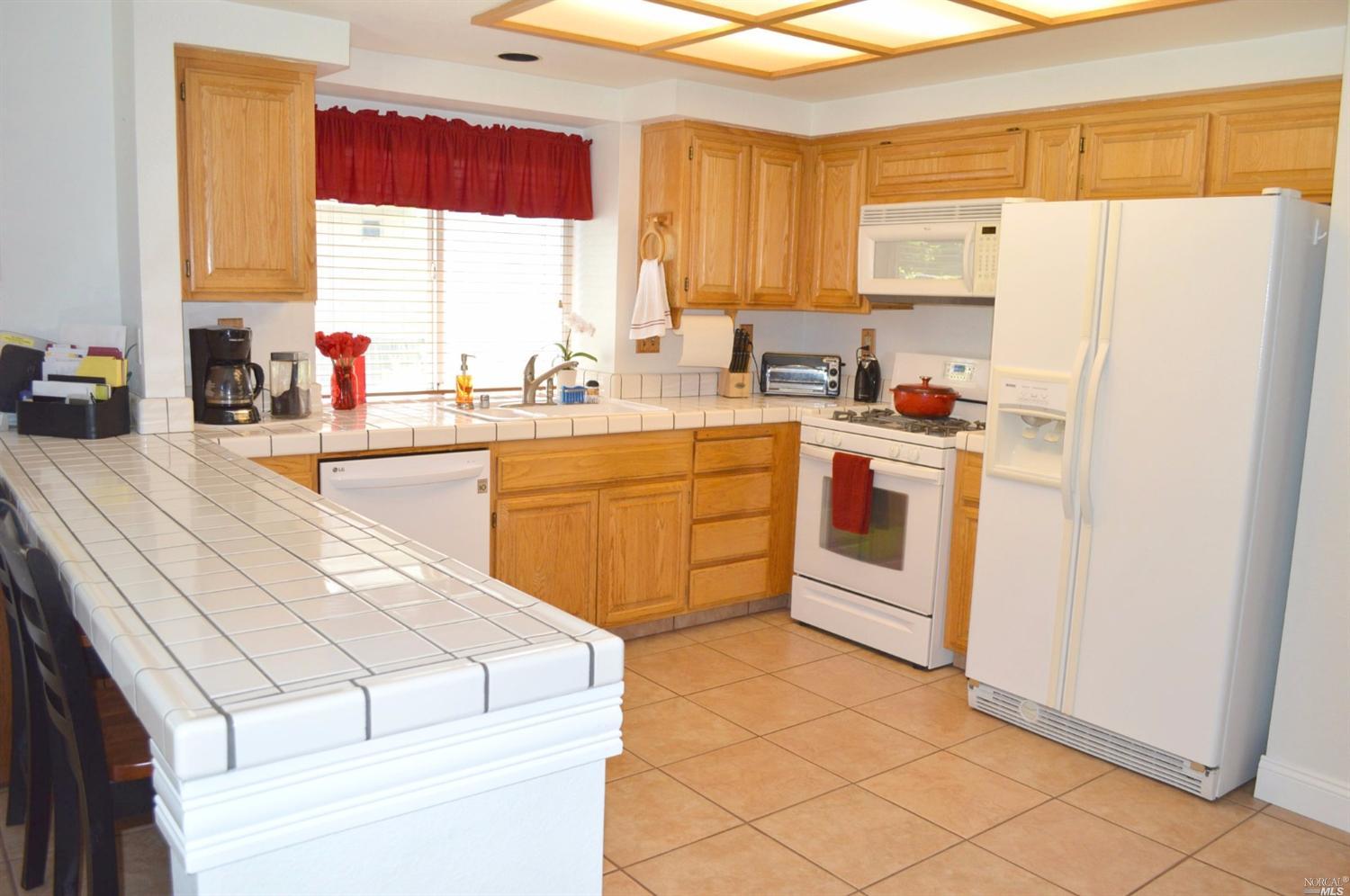 563 Quaking Aspen Ln, Windsor, CA 95492 photo 8