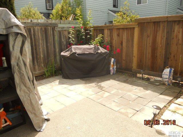 238 Courtyards E, Windsor, CA 95492 photo 6