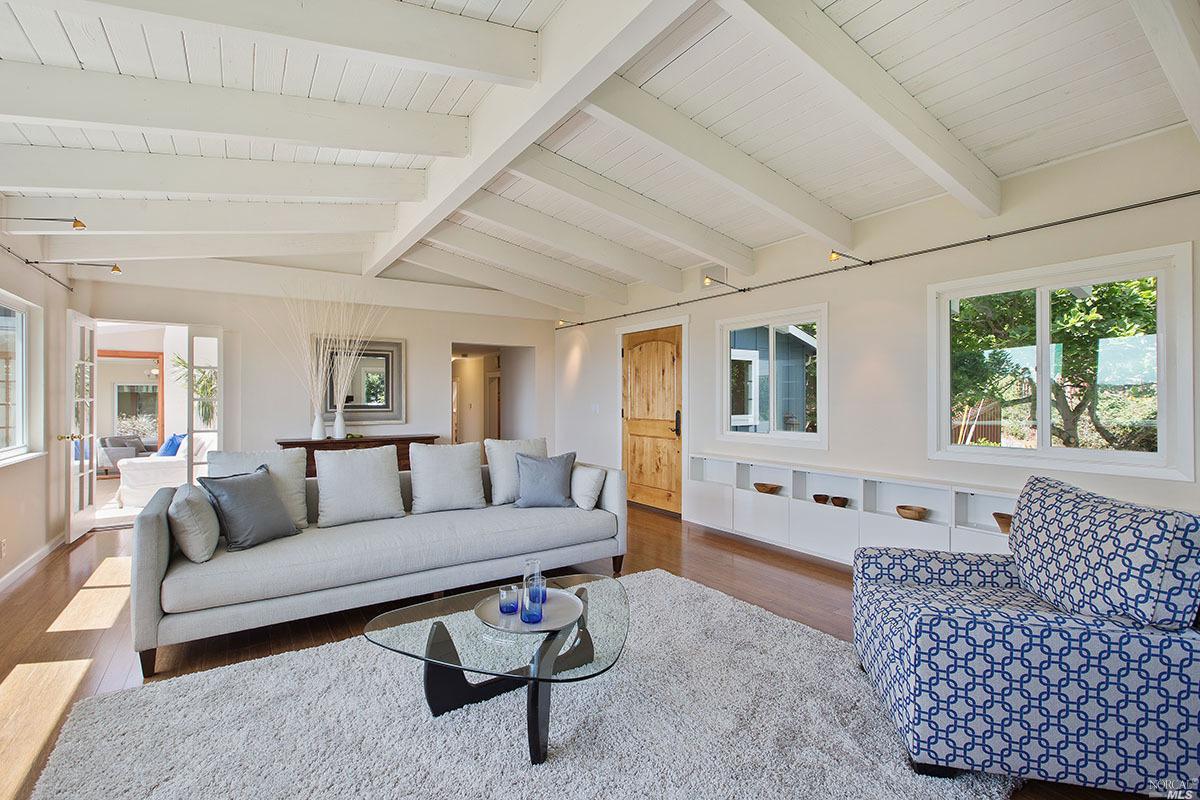 751 Alta Vista Rd, Mill Valley, CA 94941 photo 2