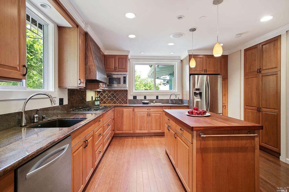 751 Alta Vista Rd, Mill Valley, CA 94941 photo 5