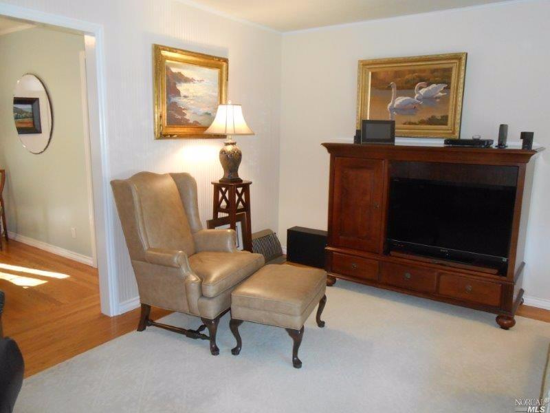 921 Wright St, Santa Rosa, CA 95404 photo 9