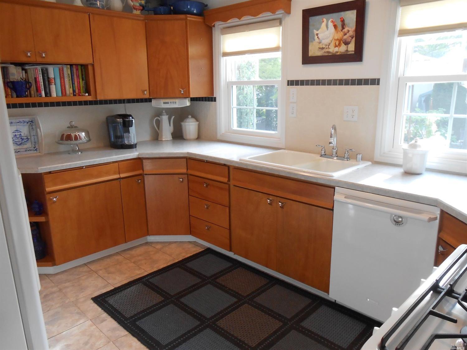 921 Wright St, Santa Rosa, CA 95404 photo 13