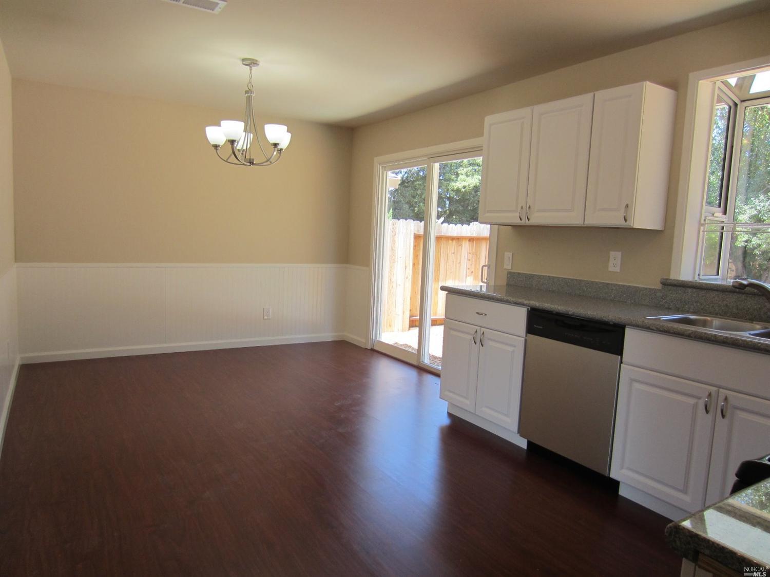530 Bluebird Dr, Windsor, CA 95492 photo 8