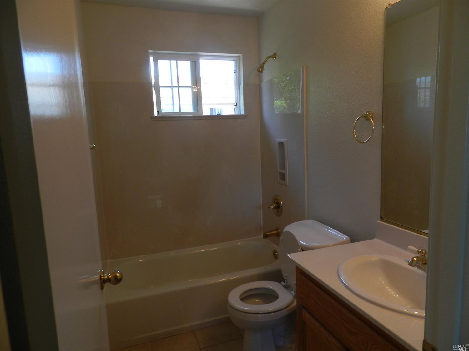 621 Daniels Ave, Vallejo, CA 94590 photo 13
