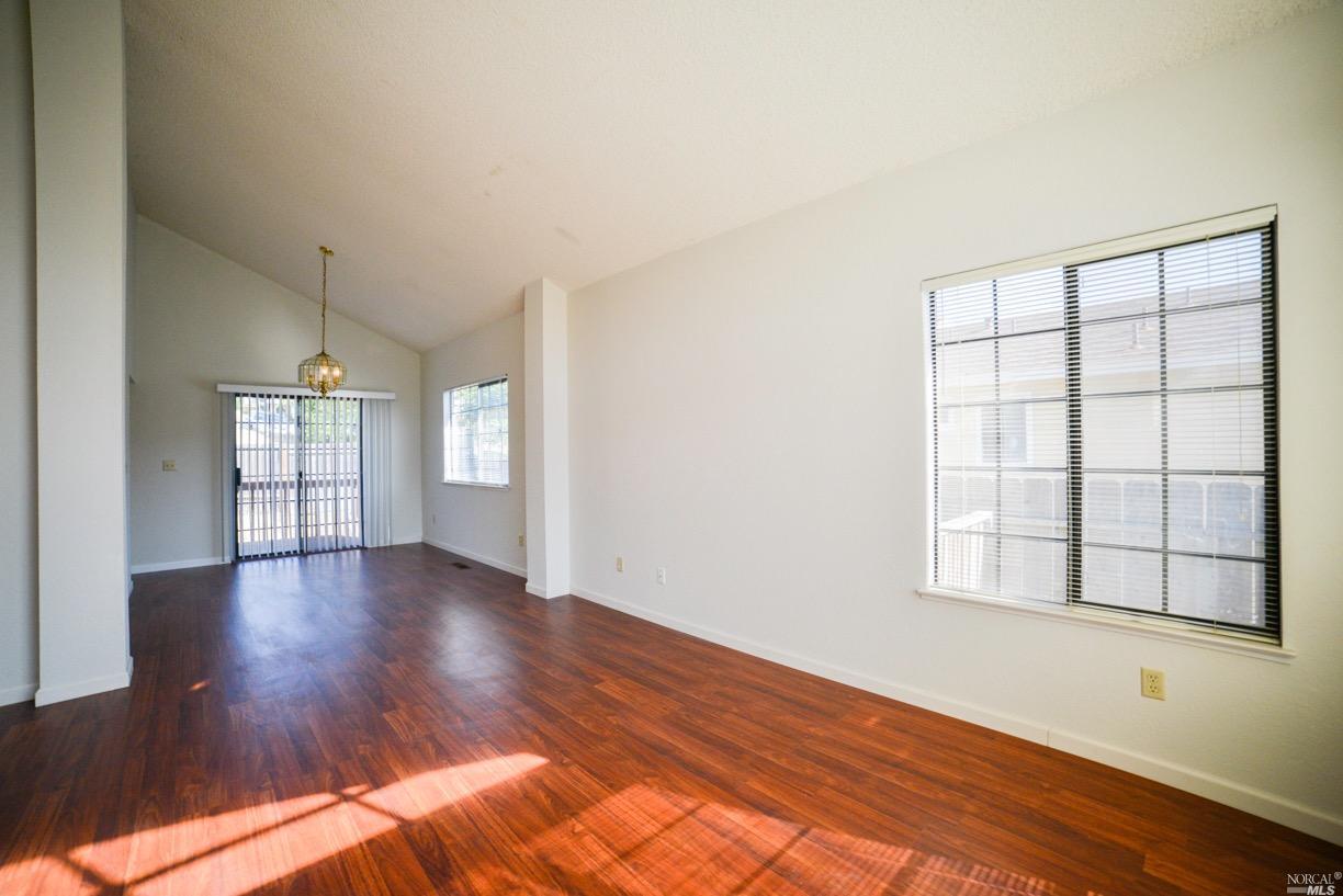 384 Seahorse Dr, Vallejo, CA 94591 photo 3