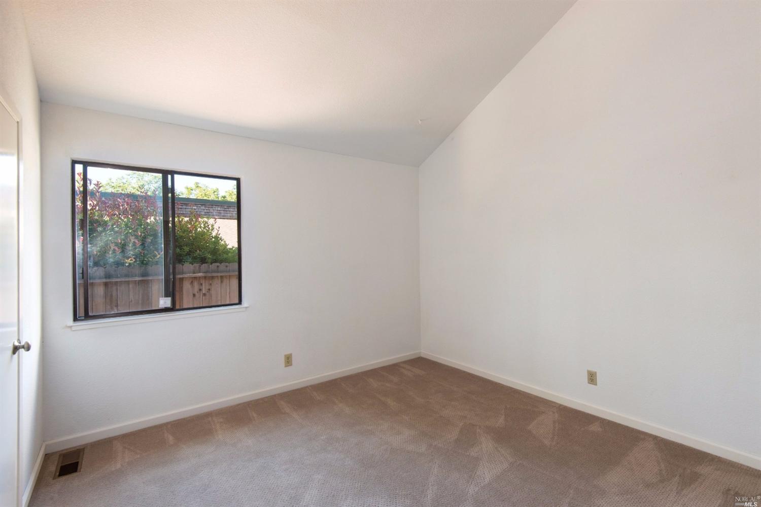 30 Pine Tree Cir, Cotati, CA 94931 photo 6