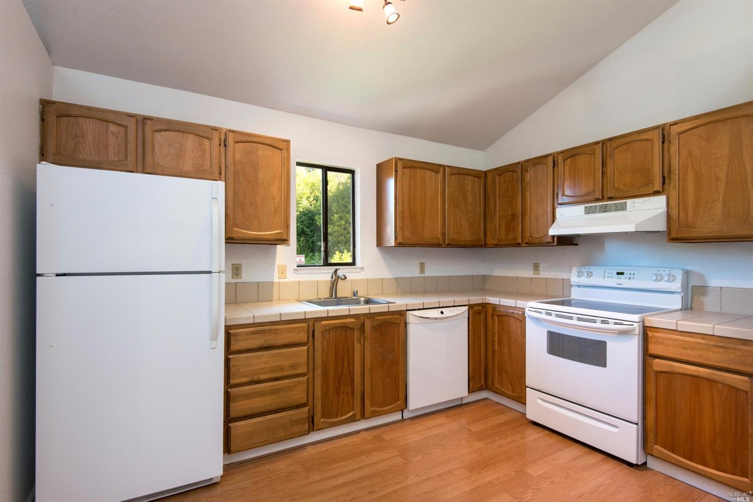 30 Pine Tree Cir, Cotati, CA 94931 photo 4