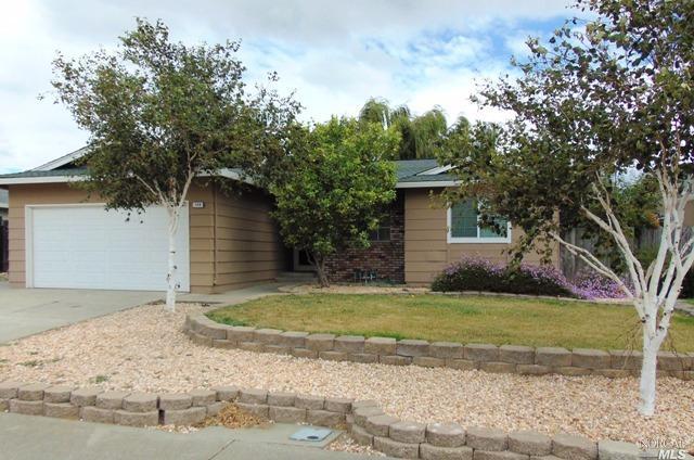 558 Silver Lake Dr, Fairfield, CA 94534 photo 1