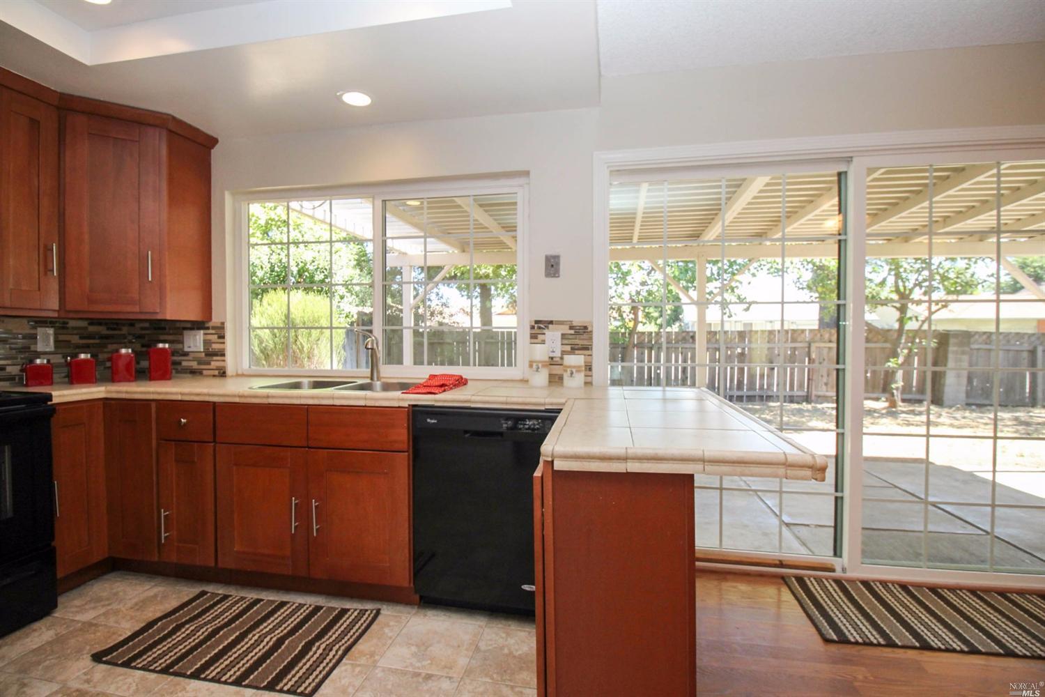 643 Asbury Ln, Fairfield, CA 94533 photo 17