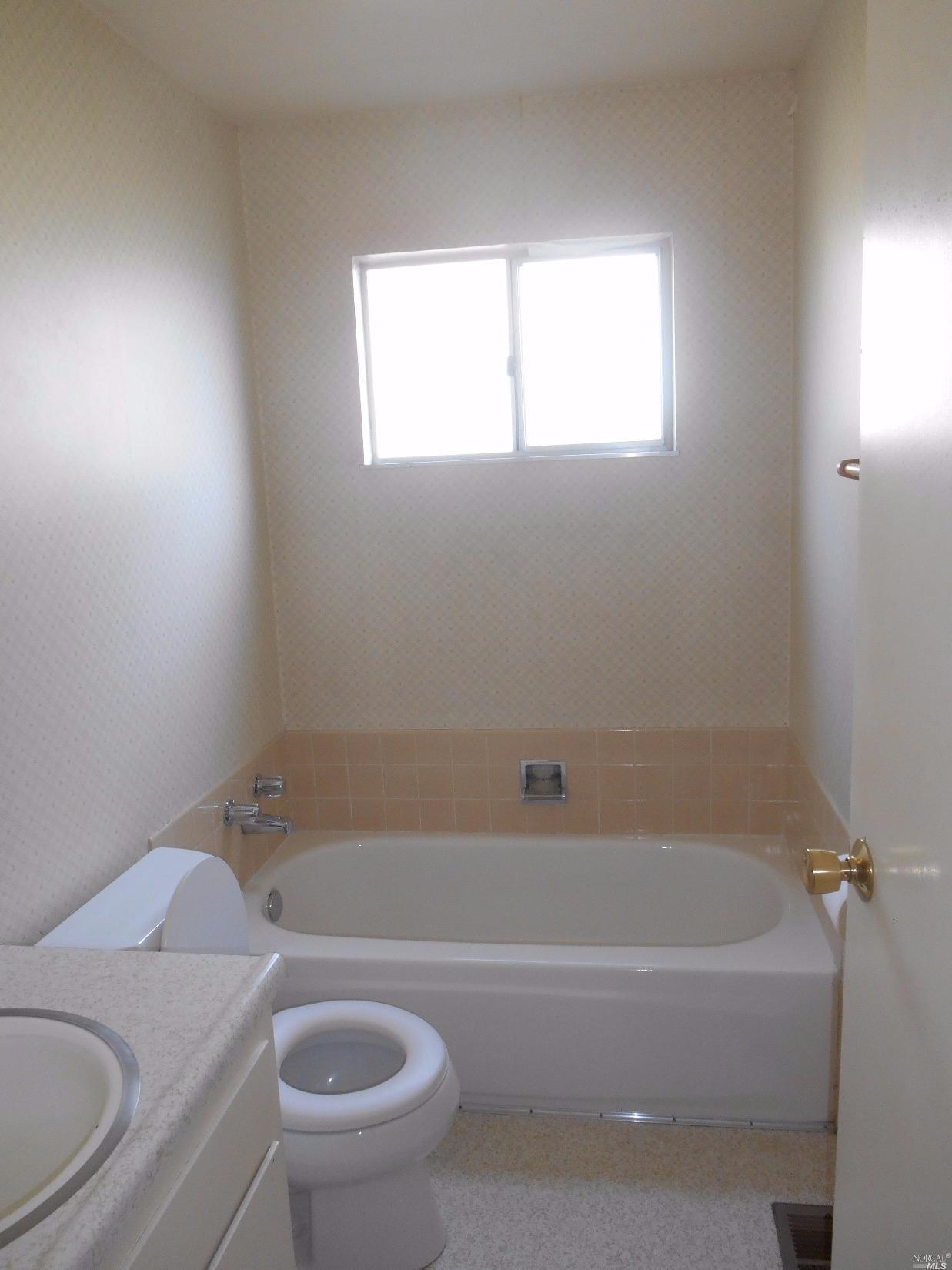3326 Macbeth St, Napa, CA 94558 photo 7