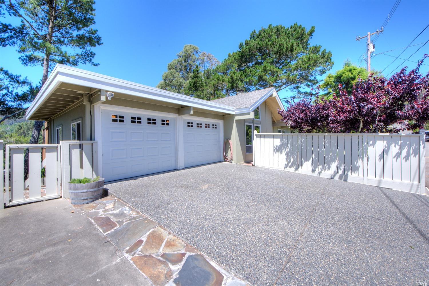 860 Chamberlain Ct, Mill Valley, CA 94941 photo 3