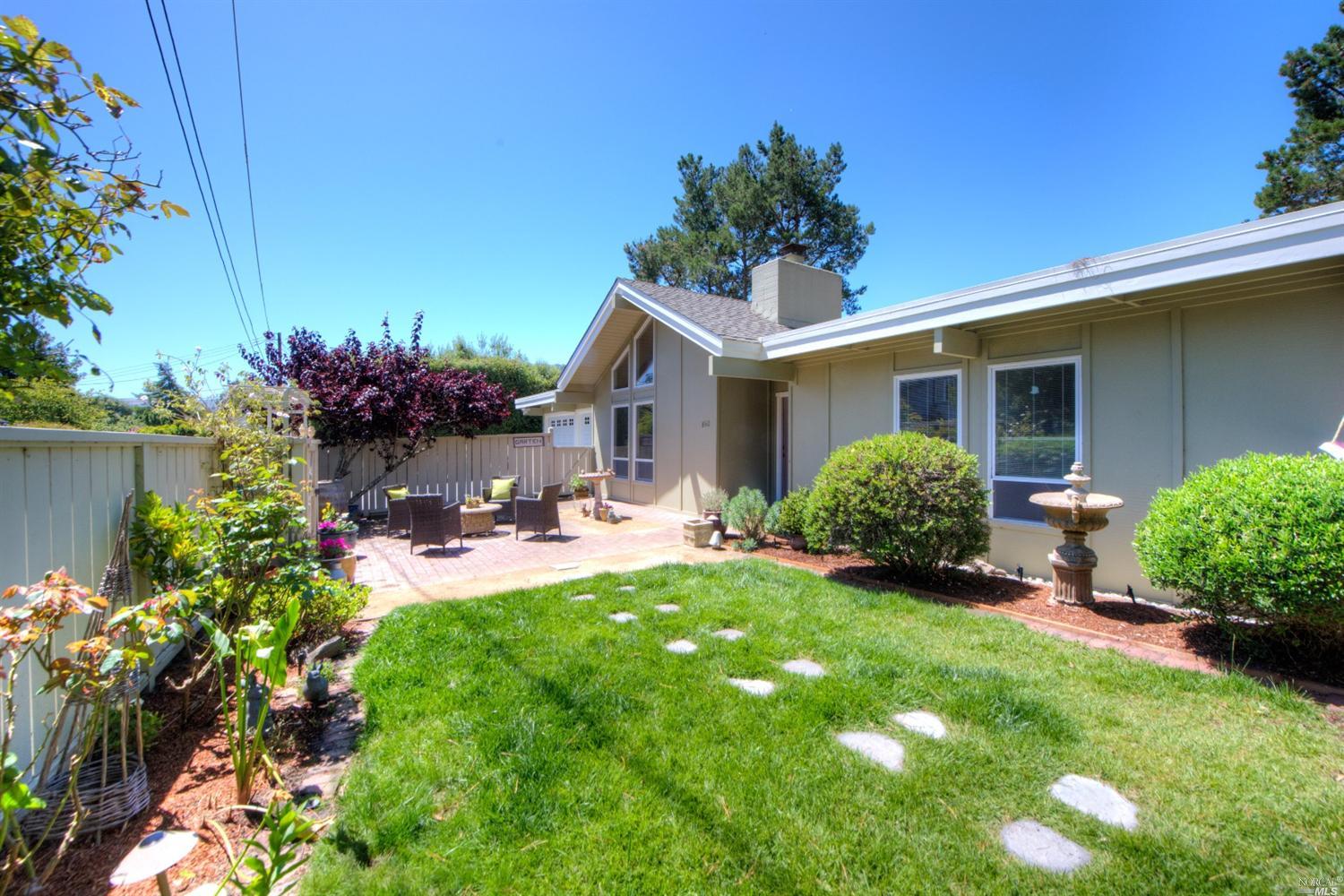 860 Chamberlain Ct, Mill Valley, CA 94941 photo 1