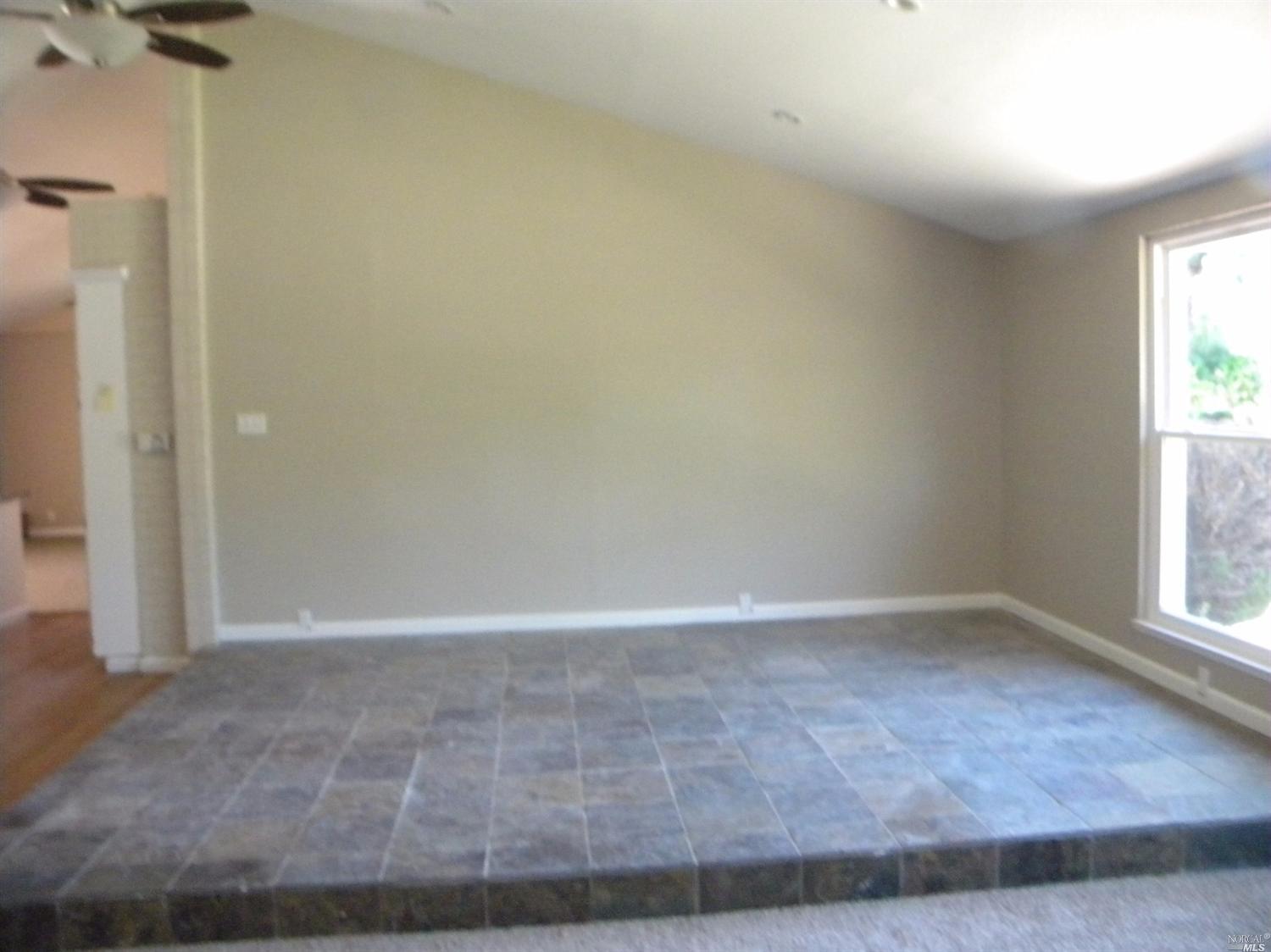 111 Louise Ct, Vallejo, CA 94590 photo 7