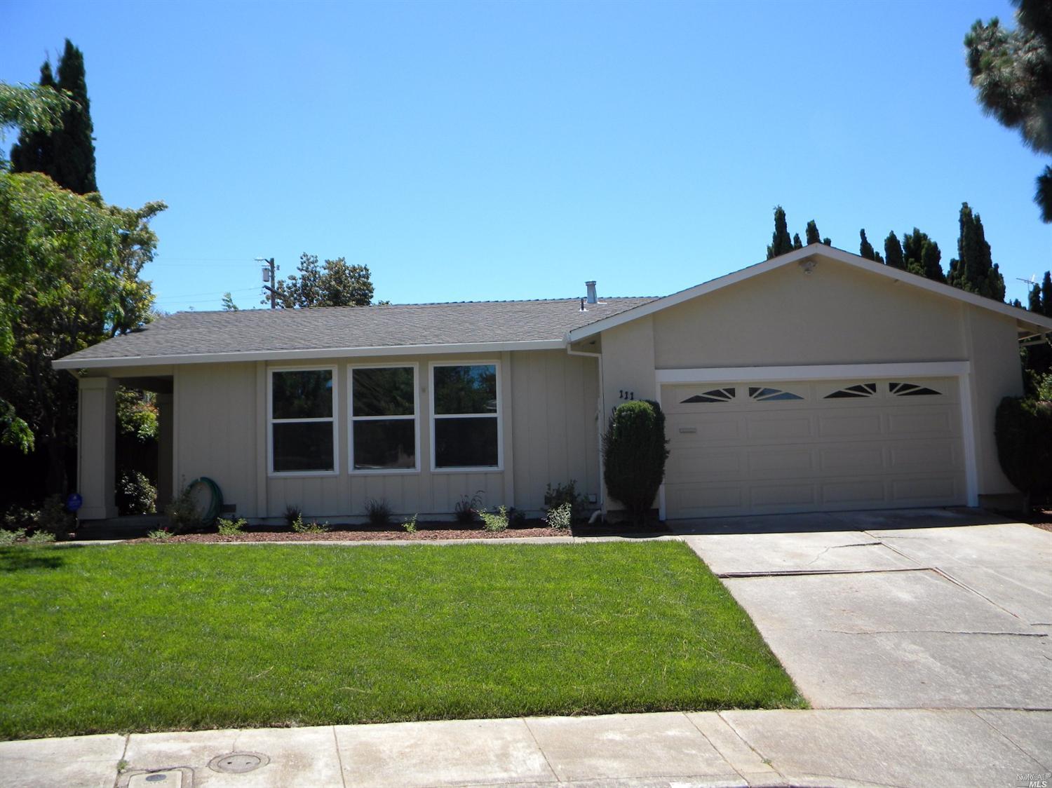 111 Louise Ct, Vallejo, CA 94590 photo 1