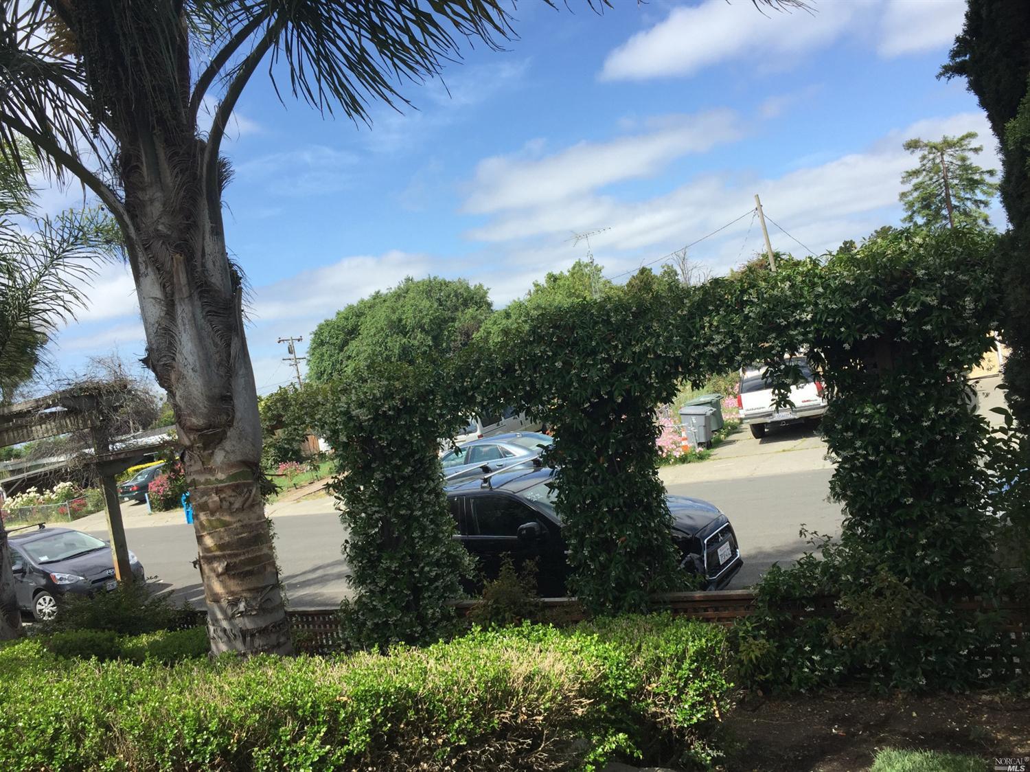 148 Spencer St, Vallejo, CA 94589 photo 3