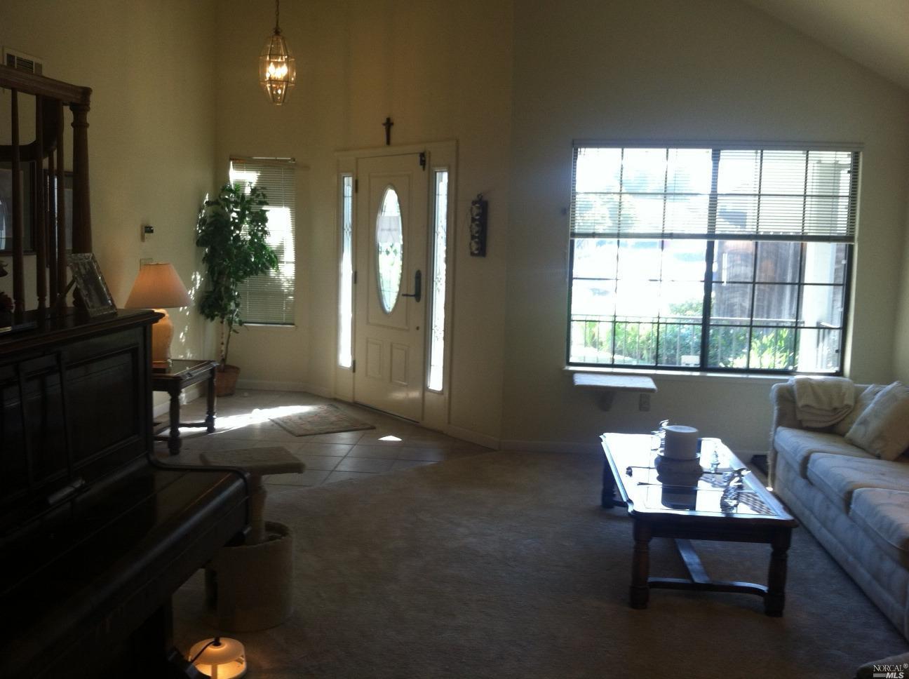 1212 Shell Ct, Fairfield, CA 94533 photo 2
