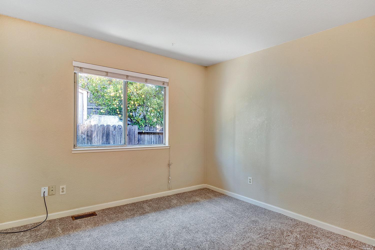 7801 Sparrow Ct, Windsor, CA 95492 photo 14