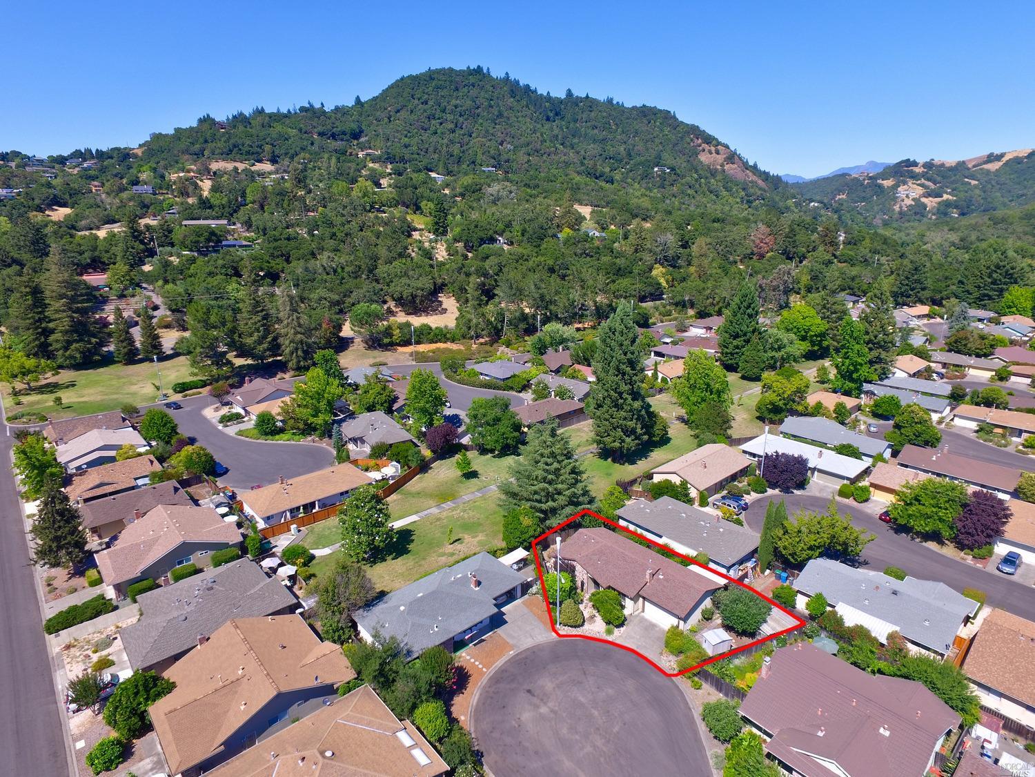 224 Sequoia Cir, Healdsburg, CA 95448 photo 4