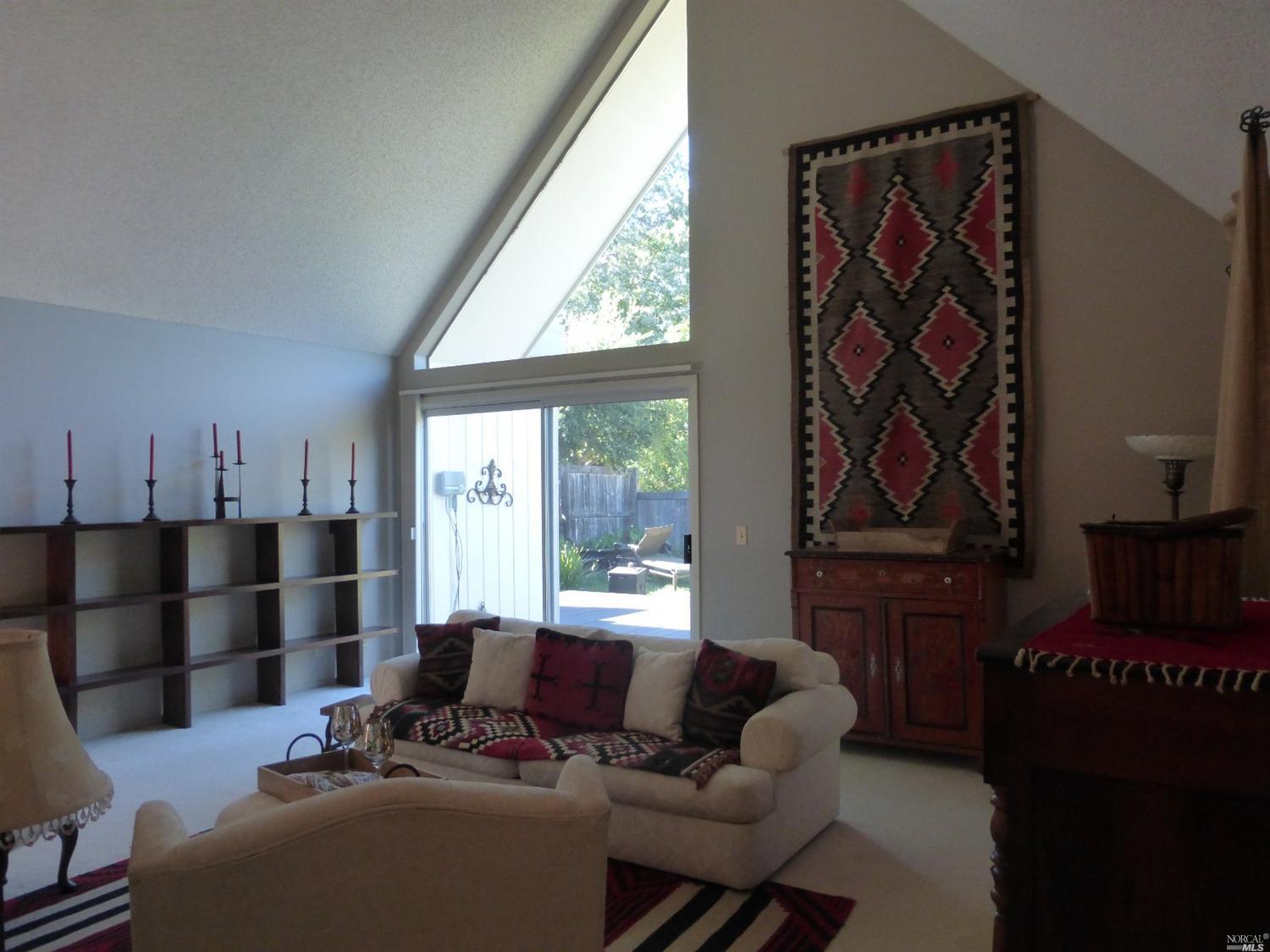 689 Crocus Dr, Sonoma, CA 95476 photo 5