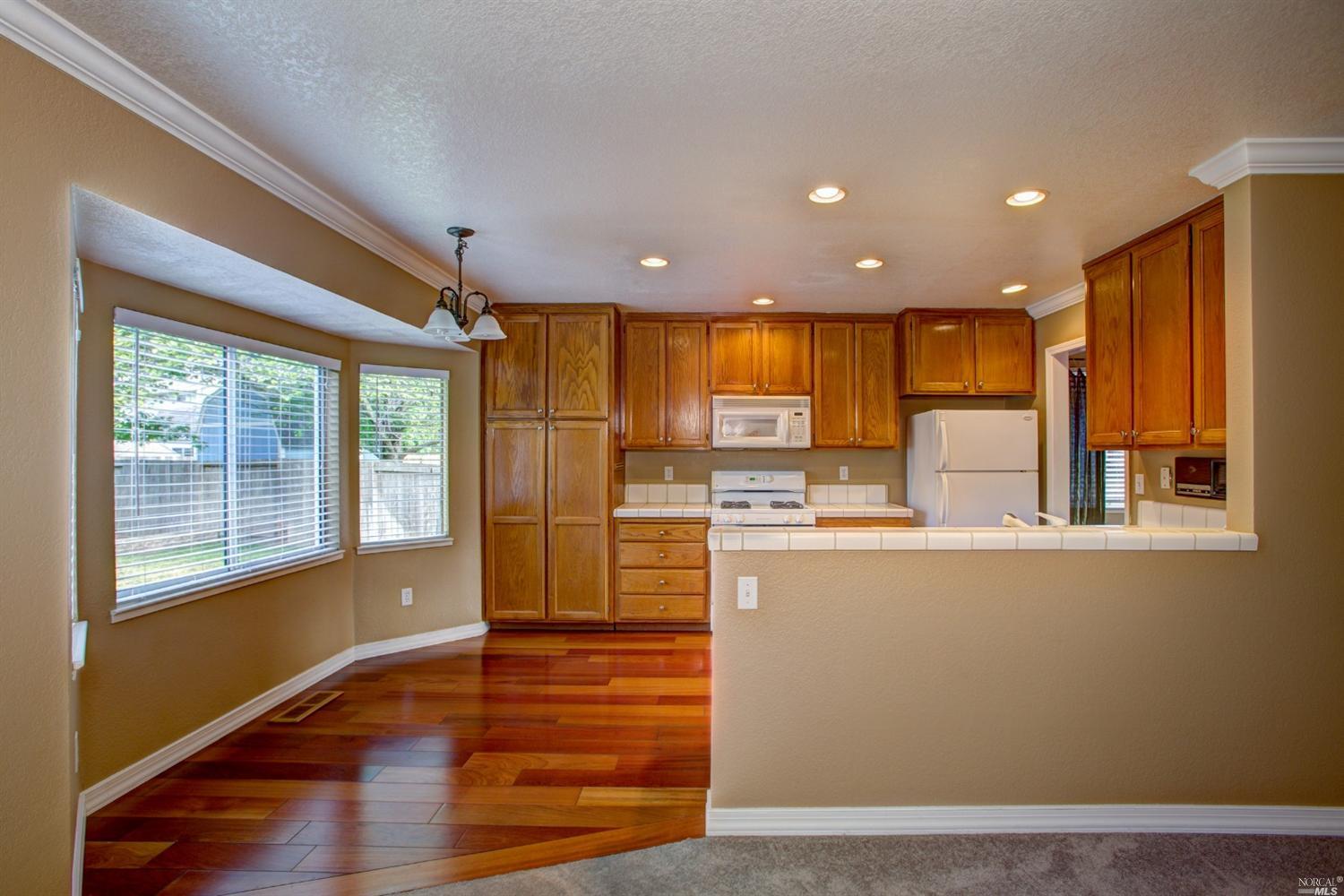 209 Hahn Way, Cotati, CA 94931 photo 9