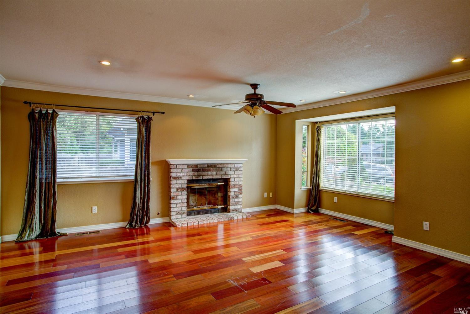 209 Hahn Way, Cotati, CA 94931 photo 4