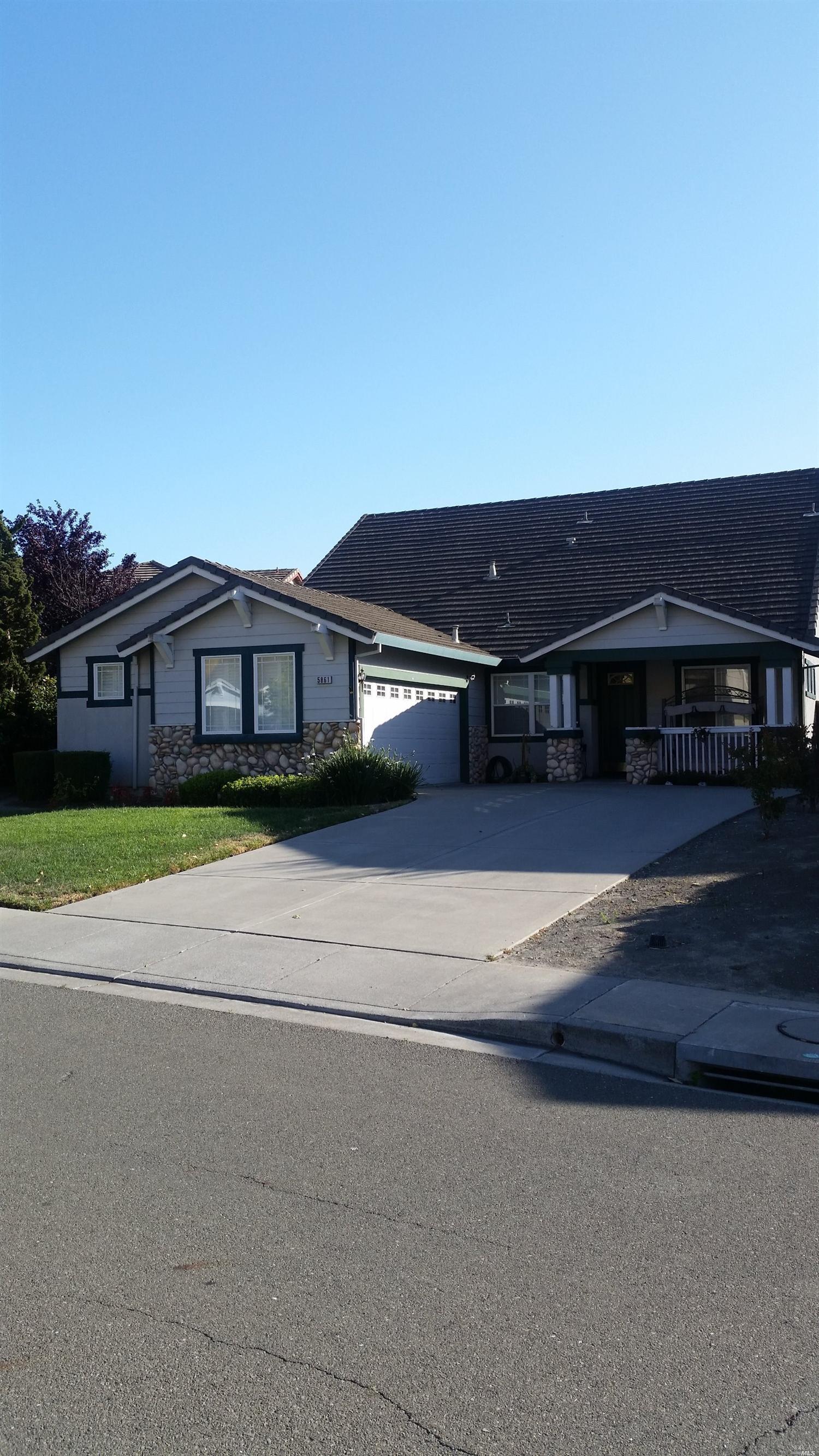5861 Cabernet Dr, Vallejo, CA 94591 photo 1
