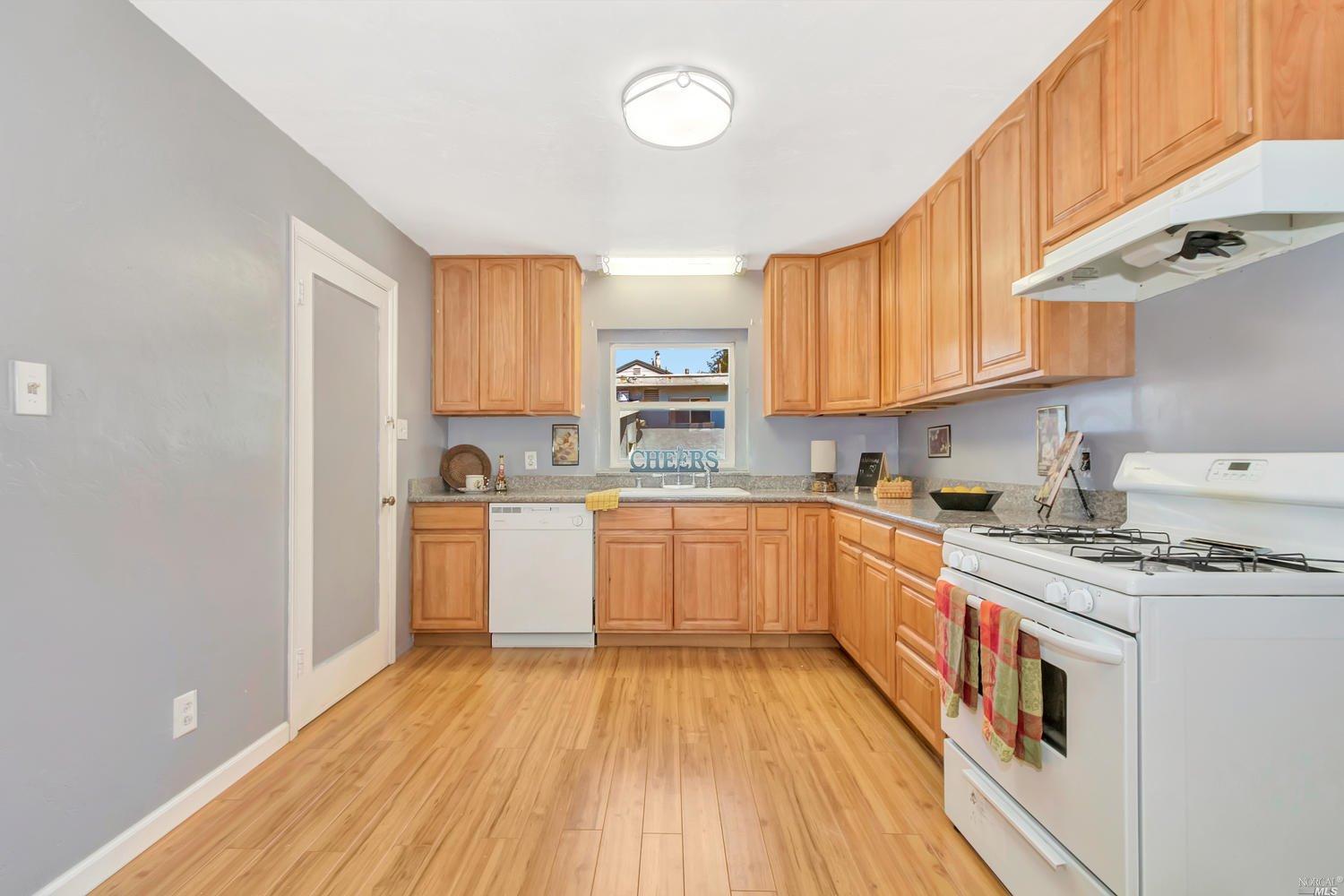 113 Hill Dr, Vallejo, CA 94590 photo 10