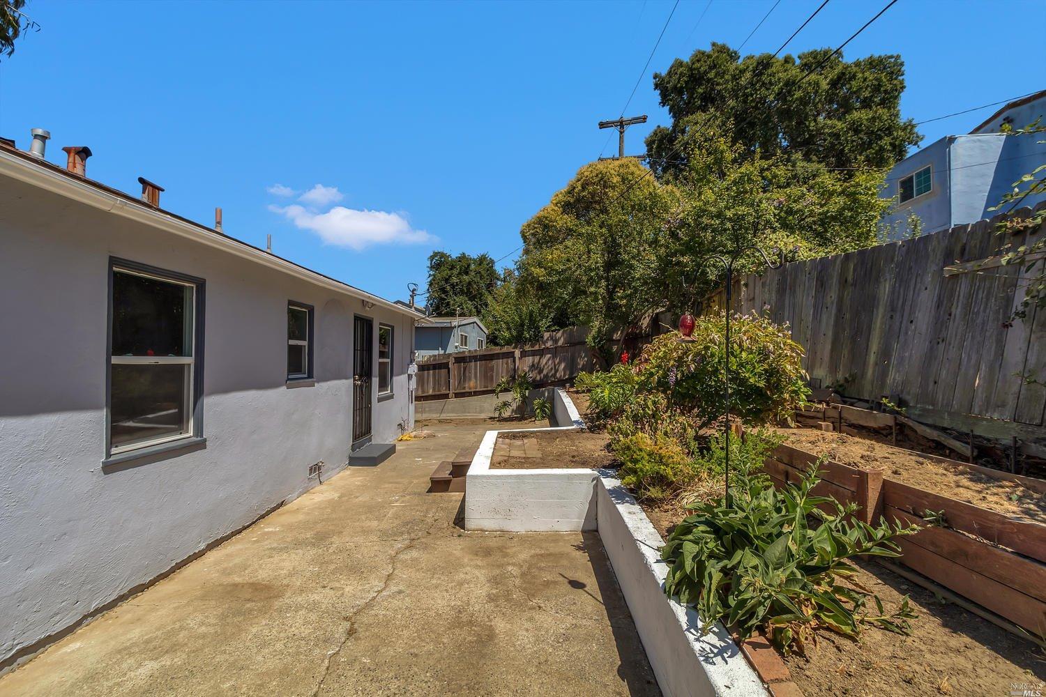 113 Hill Dr, Vallejo, CA 94590 photo 22