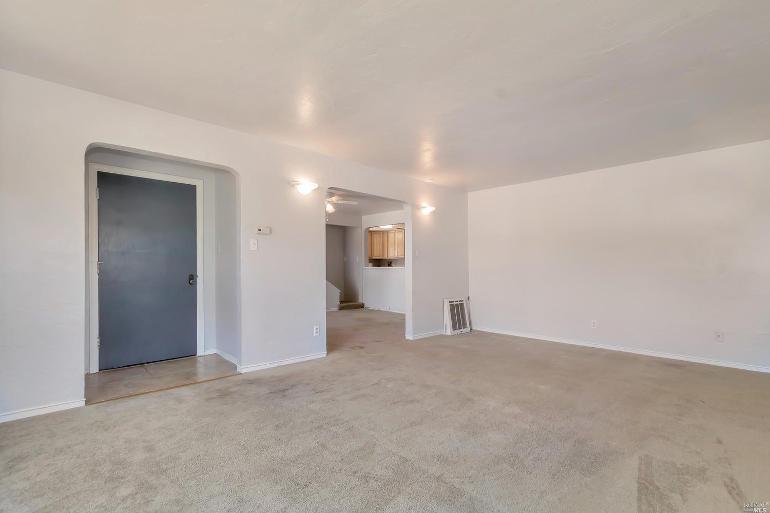 113 Hill Dr, Vallejo, CA 94590 photo 3