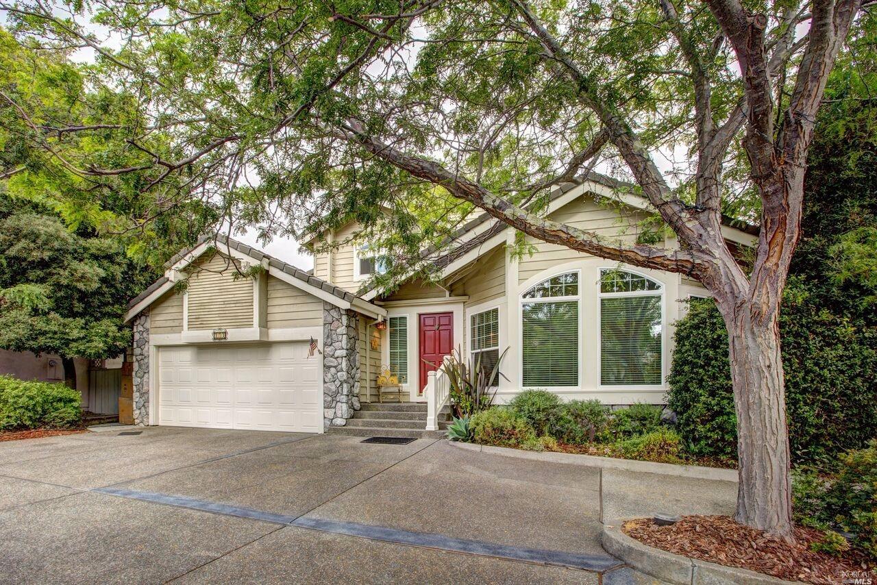 131 Windsor Dr, Petaluma, CA 94952 photo 1