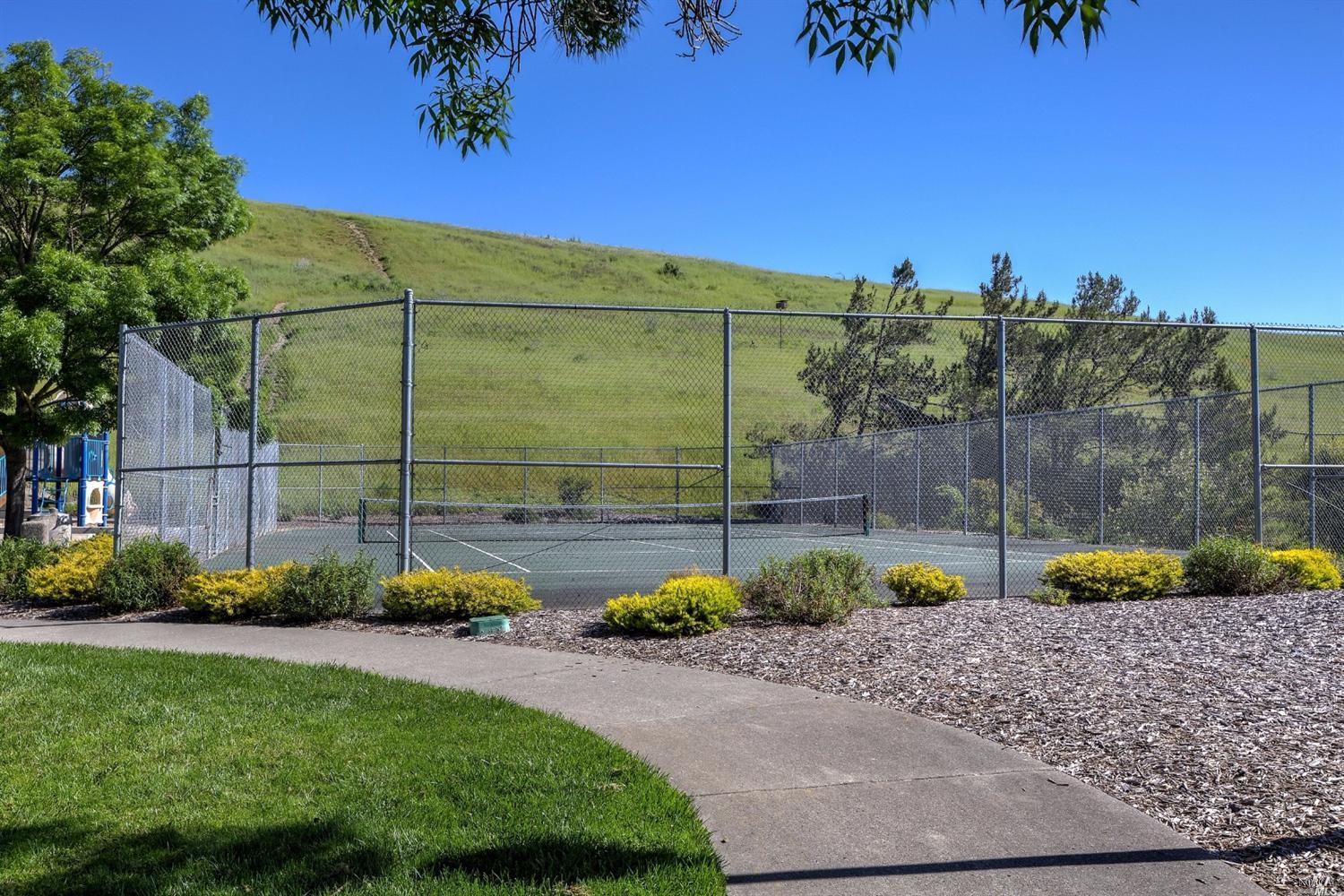 131 Windsor Dr, Petaluma, CA 94952 photo 24