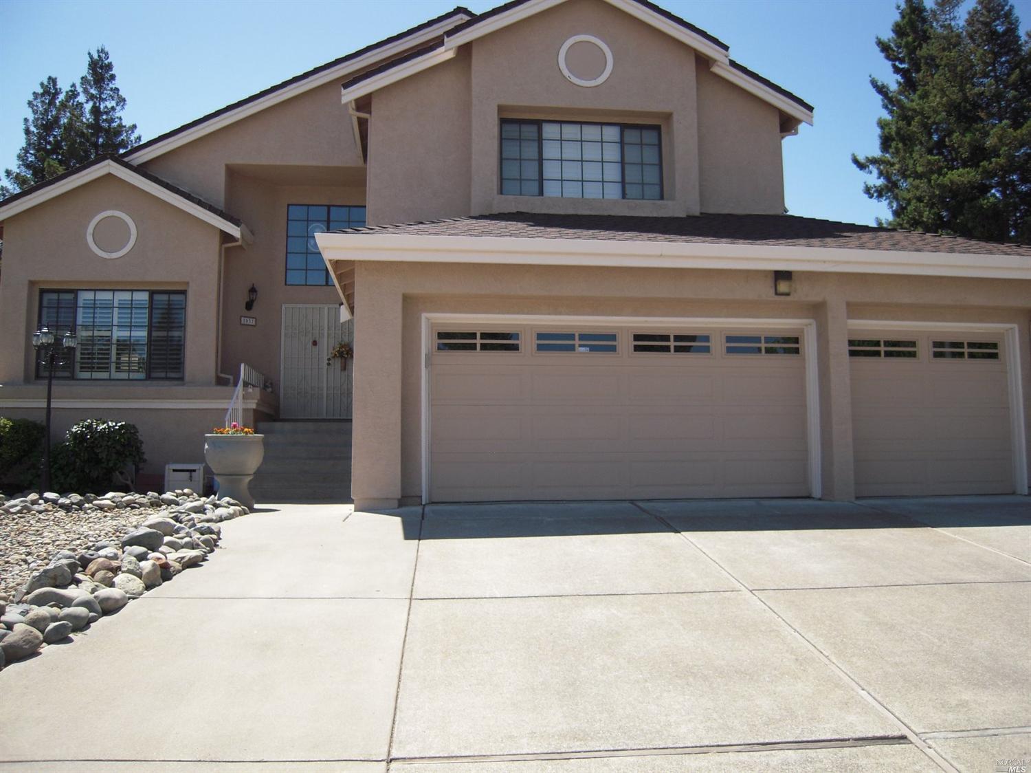 1037 Hickory Ave, Fairfield, CA 94533 photo 3