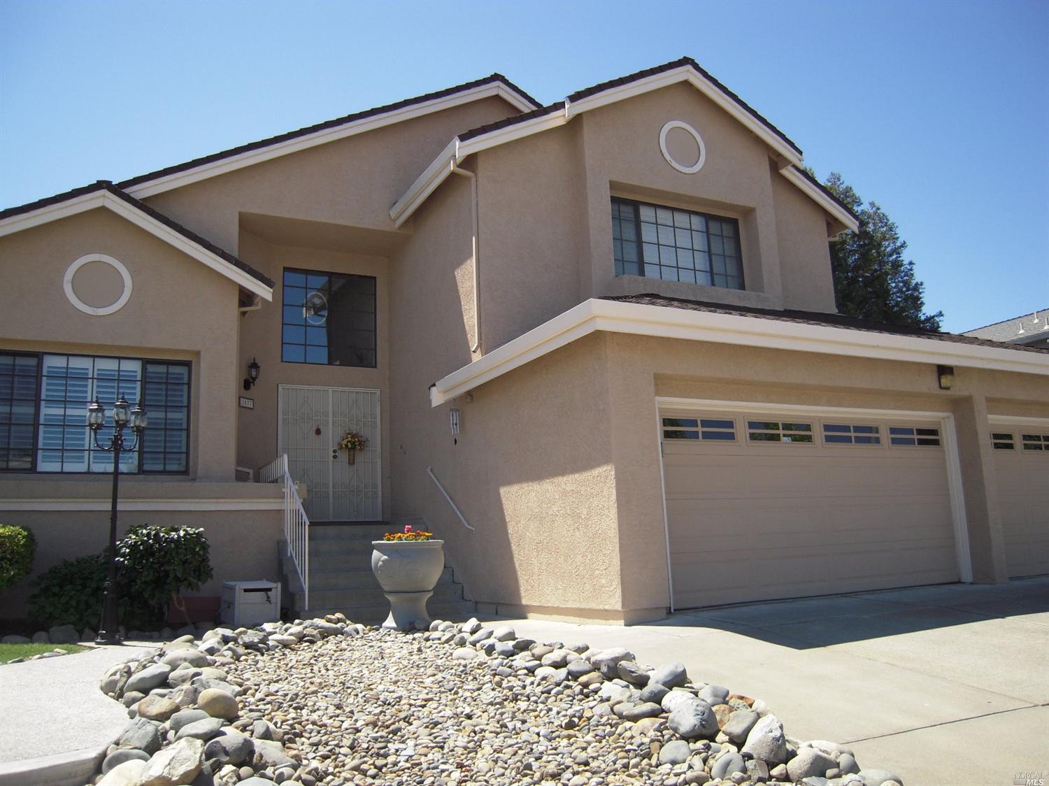 1037 Hickory Ave, Fairfield, CA 94533 photo 2