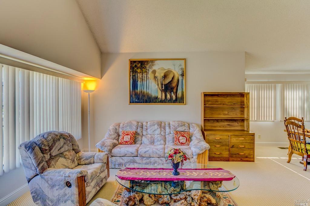 1025 Linden Ave, Fairfield, CA 94533 photo 8