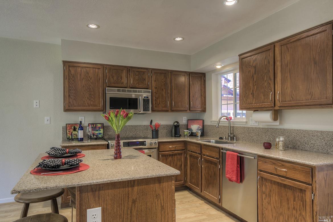 281 Bolton Way, Vallejo, CA 94591 photo 2