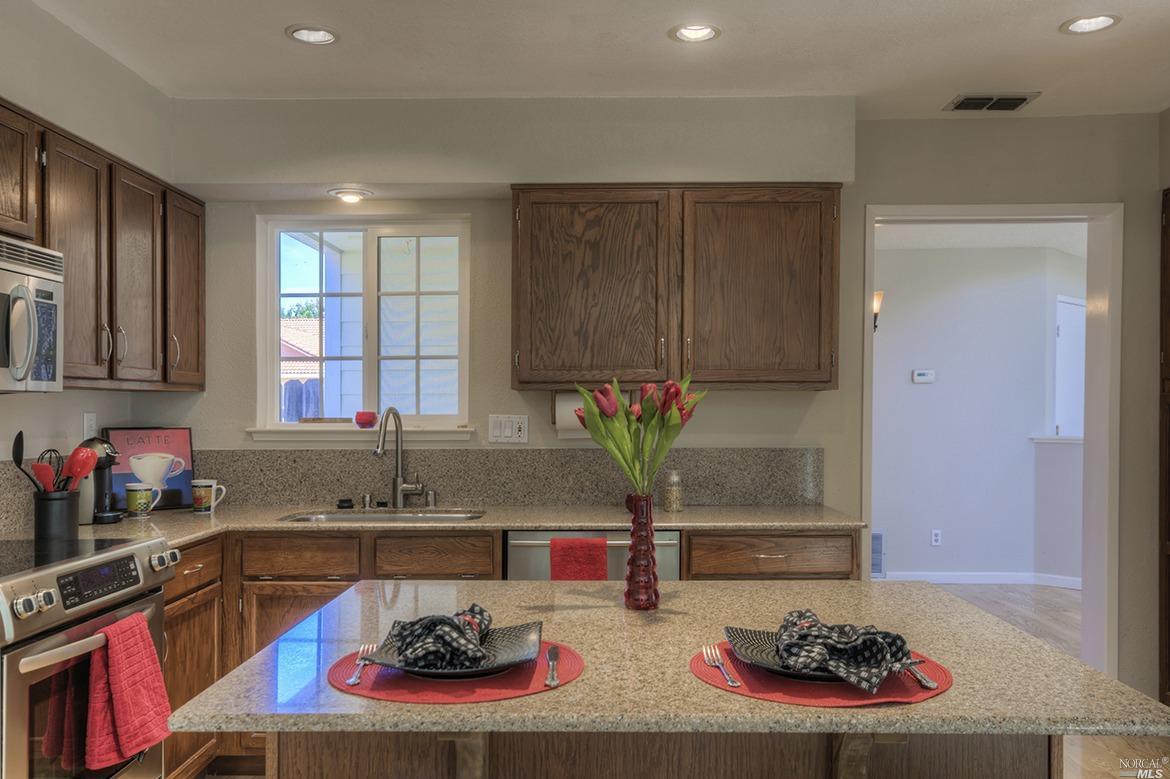 281 Bolton Way, Vallejo, CA 94591 photo 3