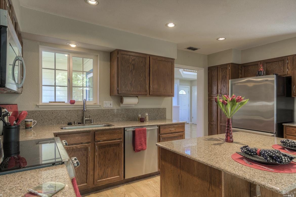 281 Bolton Way, Vallejo, CA 94591 photo 4