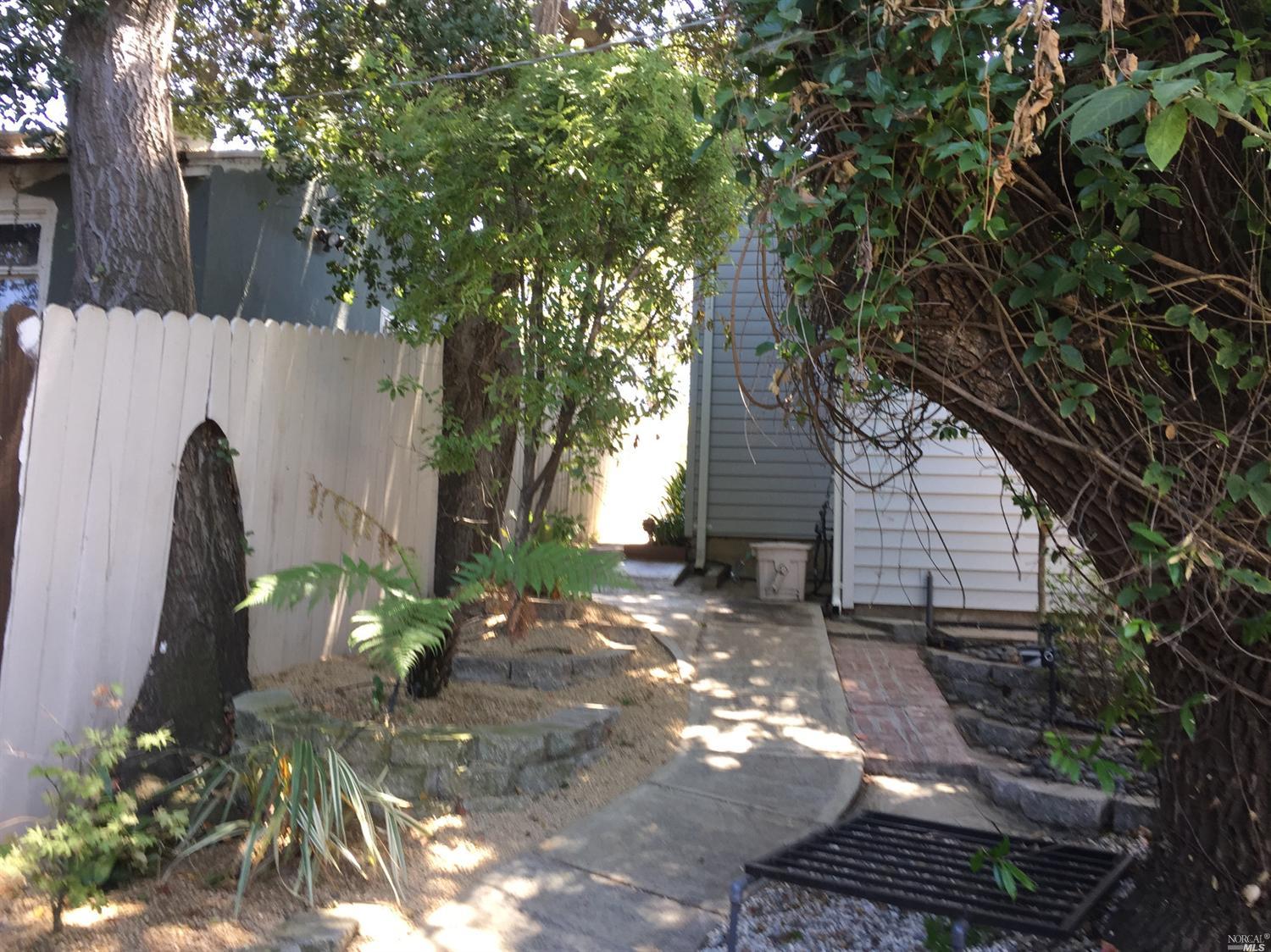 708 Jennings Ave, Vallejo, CA 94591 photo 21