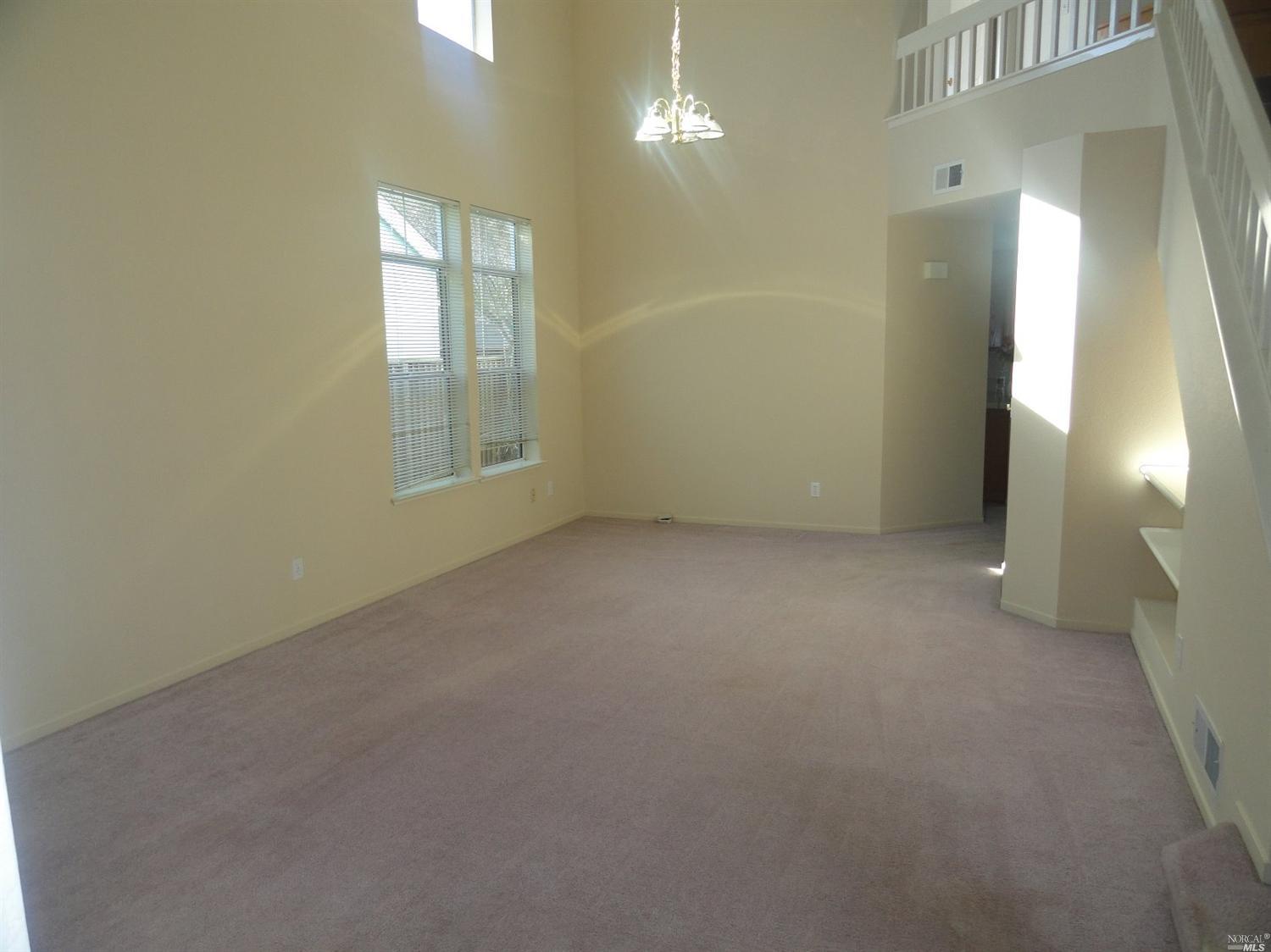751 Riesling Rd, Petaluma, CA 94954 photo 2