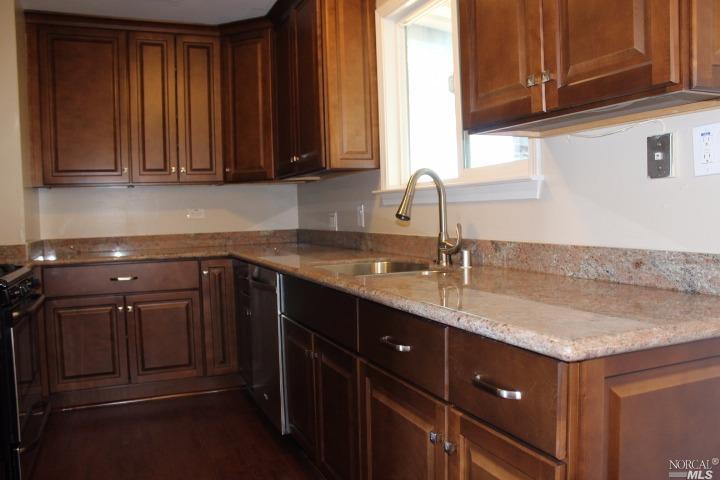 255 Edwards Way, Fairfield, CA 94533 photo 2