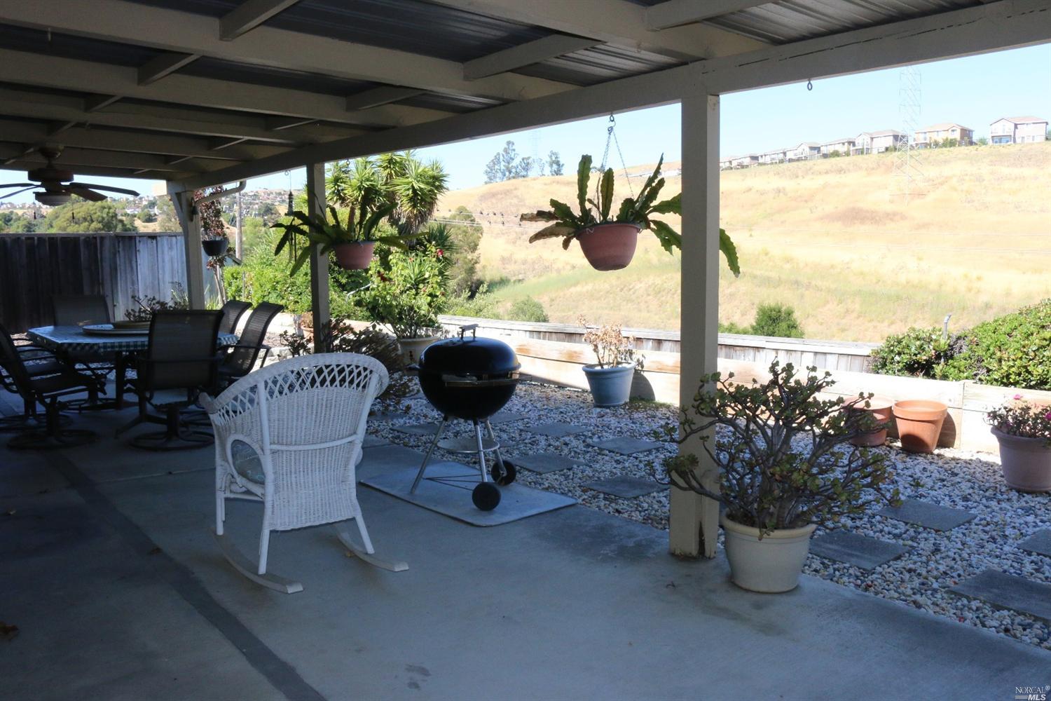 1376 Shea Ter, Vallejo, CA 94591 photo 3